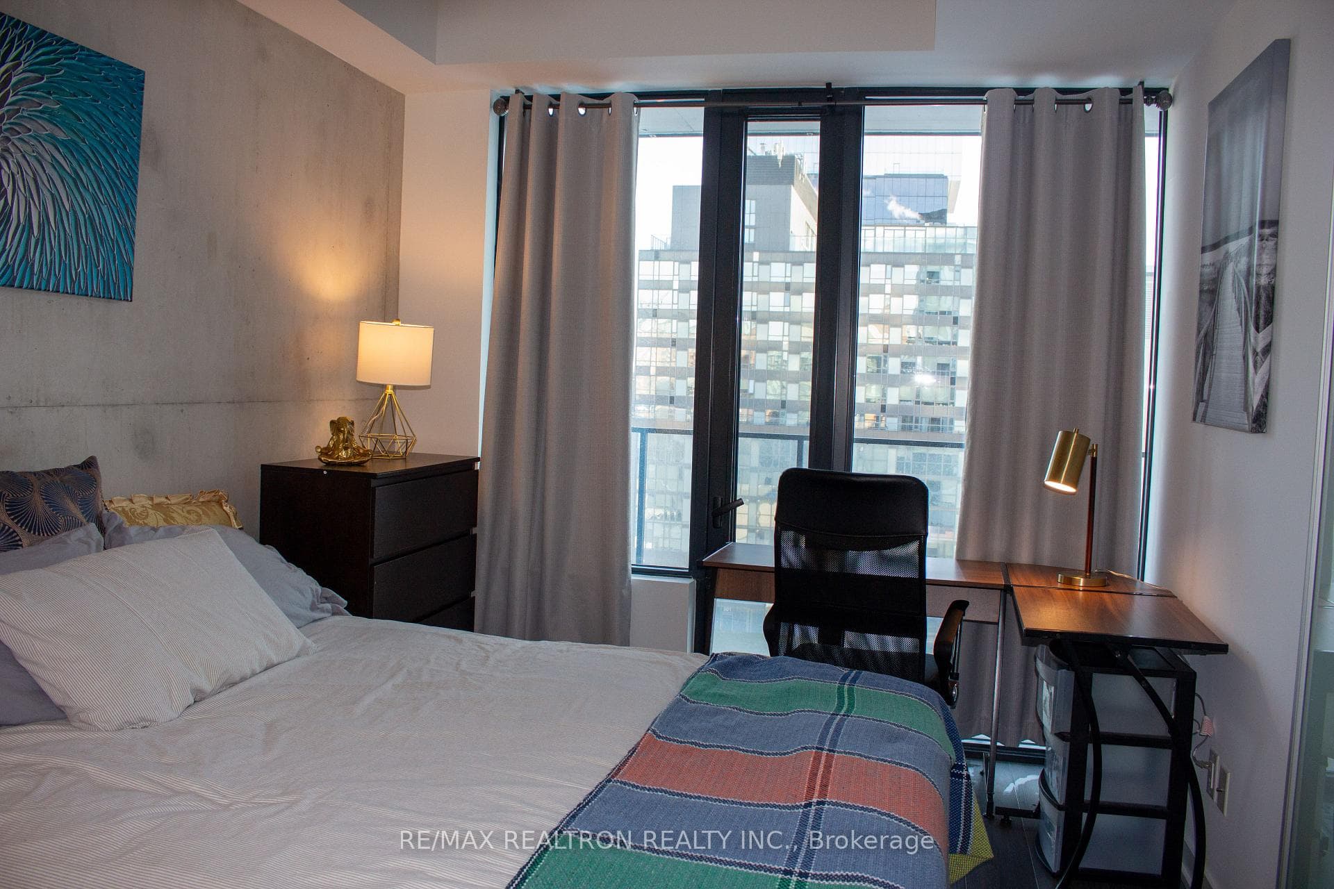55 Ontario Street Unit 706 photo 17