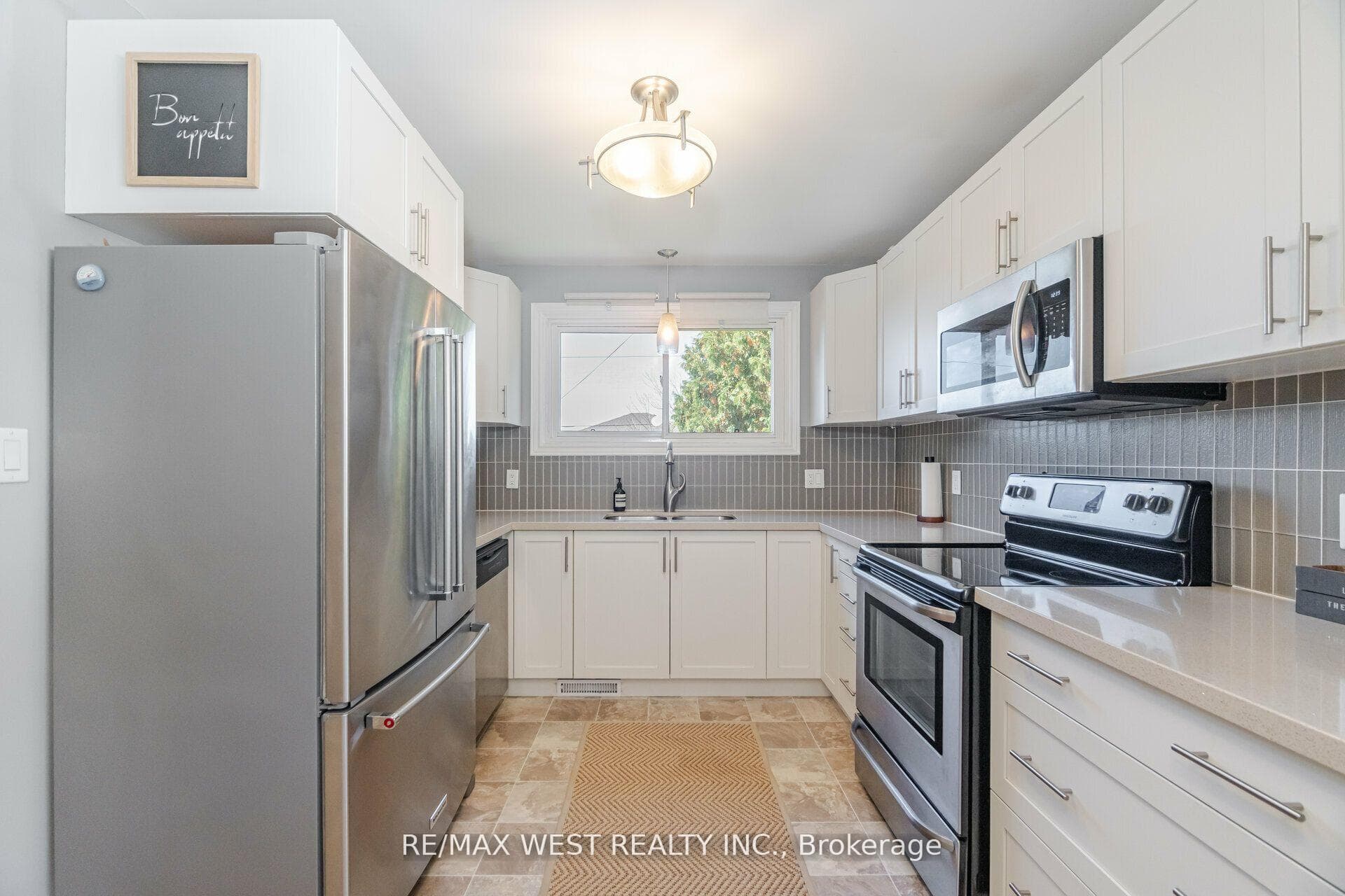69 Keewatin St S N/A photo 8