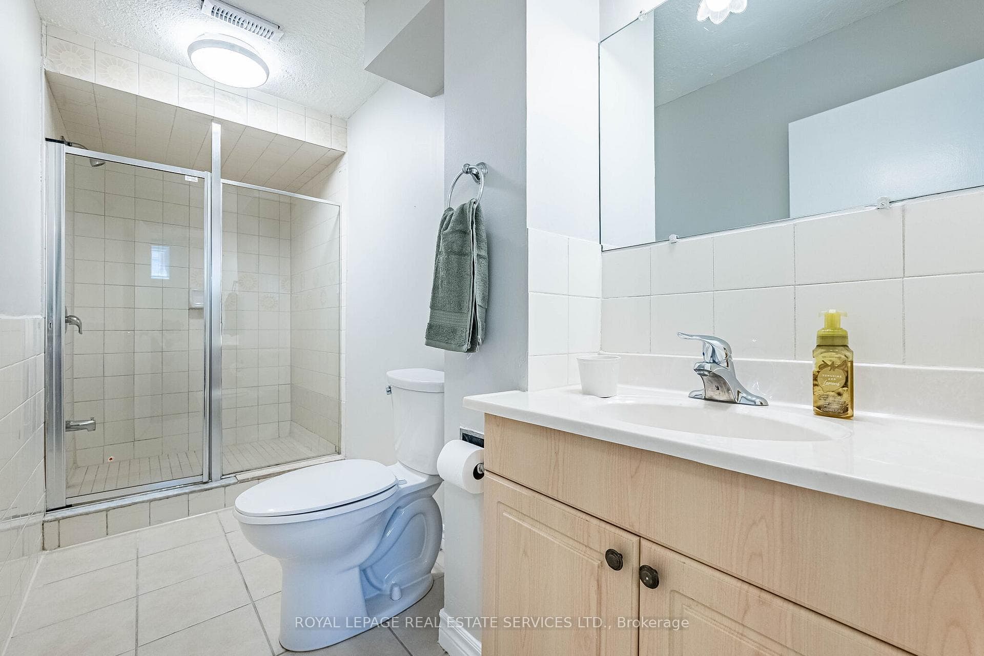 1 Reeve Road photo 37