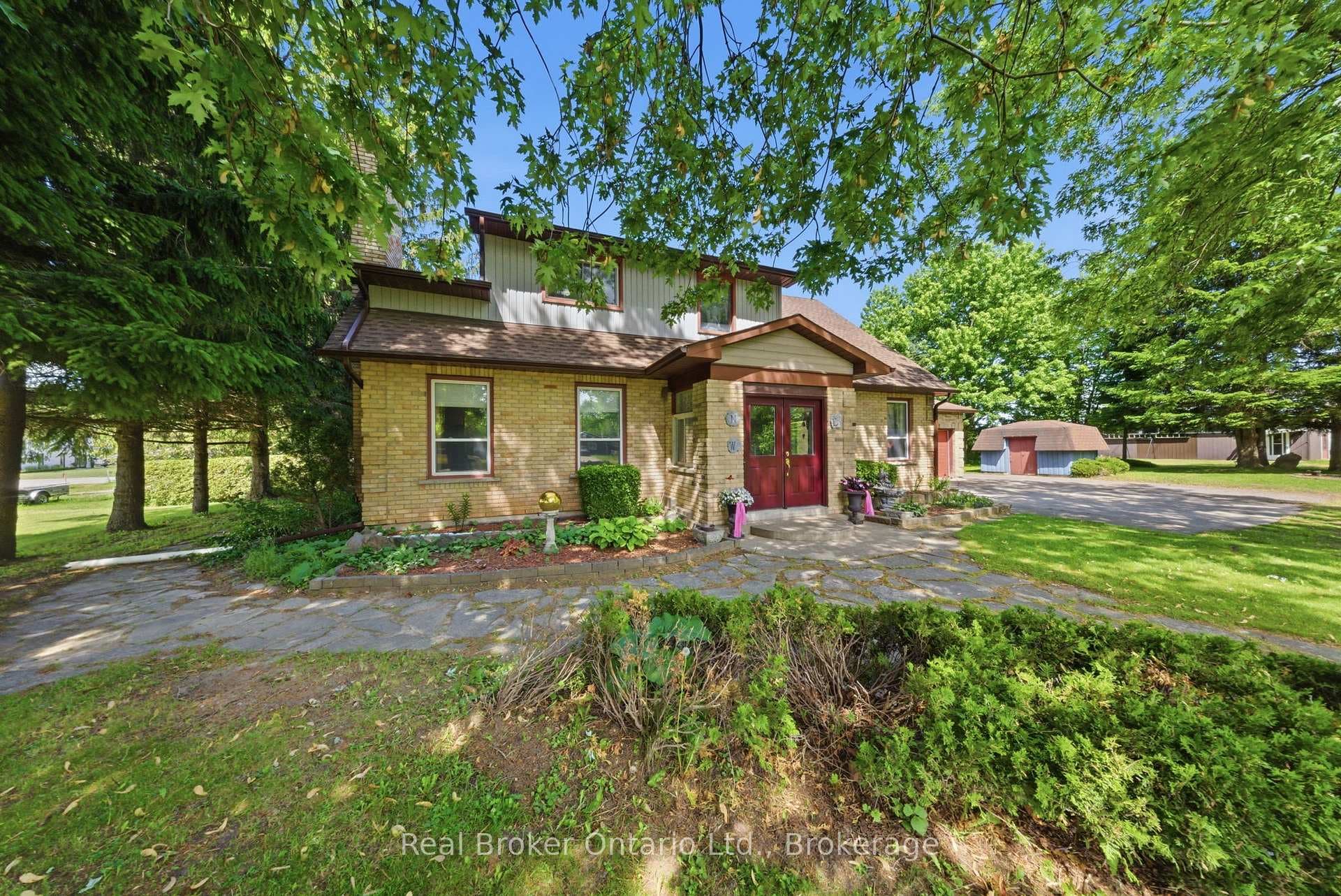 800 Tremaine Avenue photo 2