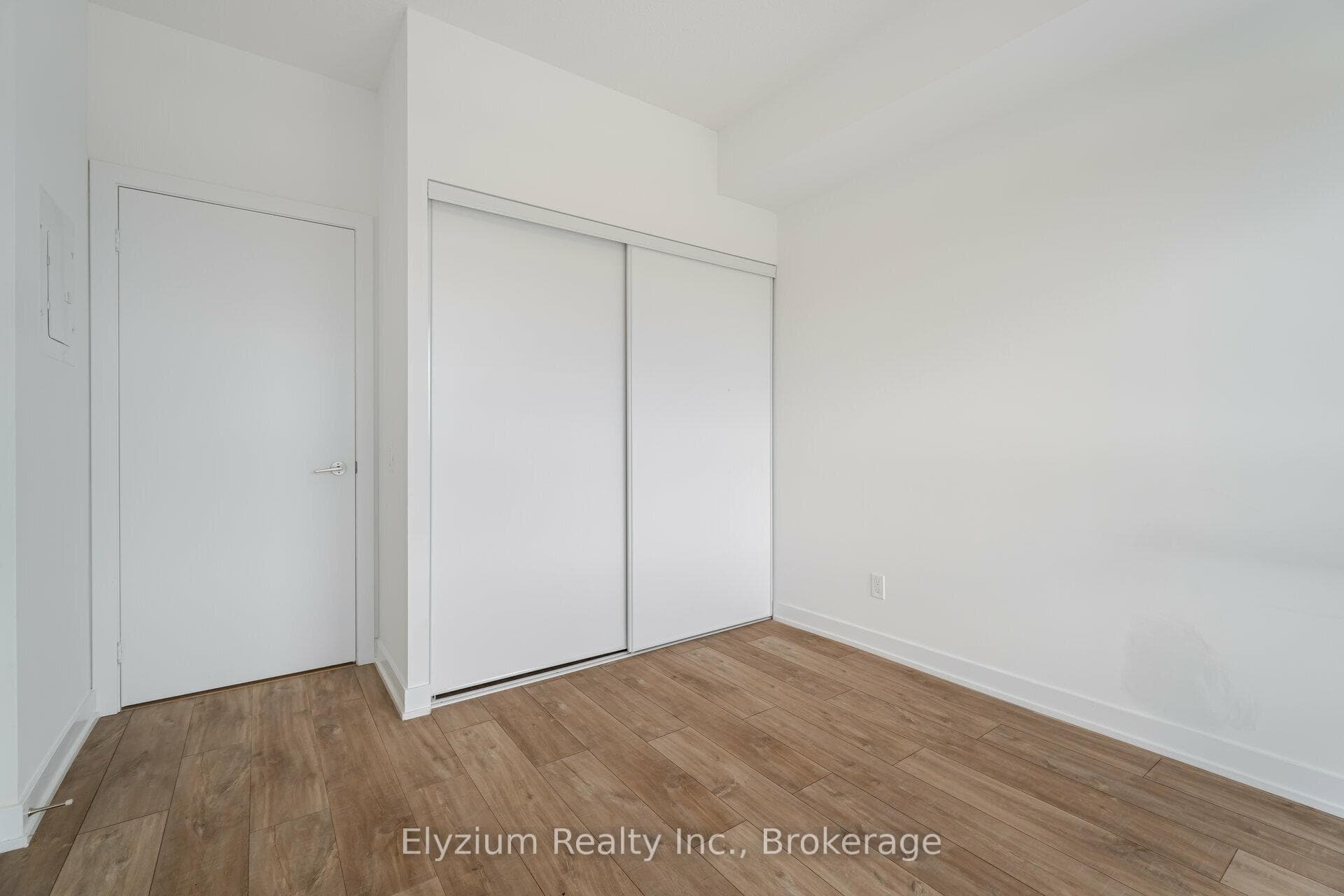 251 Manitoba Street Unit 2701 photo 14