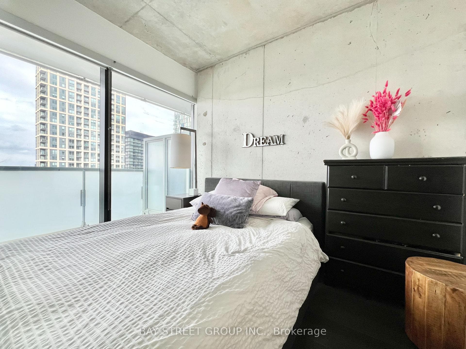 11 Charlotte Street Unit 2805 photo 10