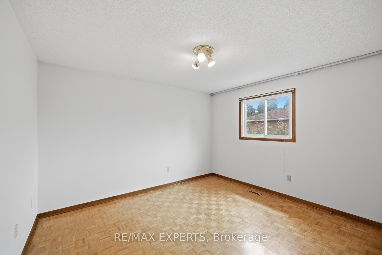221 Judith Avenue photo 32