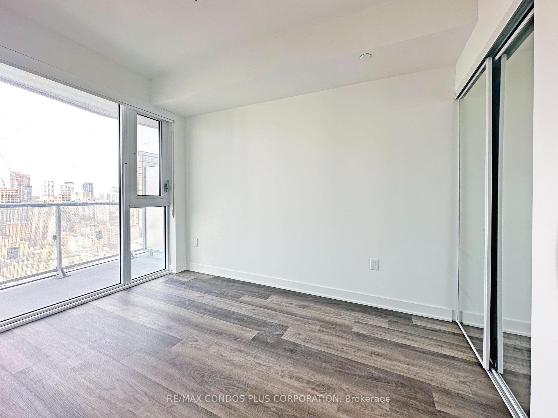 100 Dalhousie Street Unit 2803 photo 7