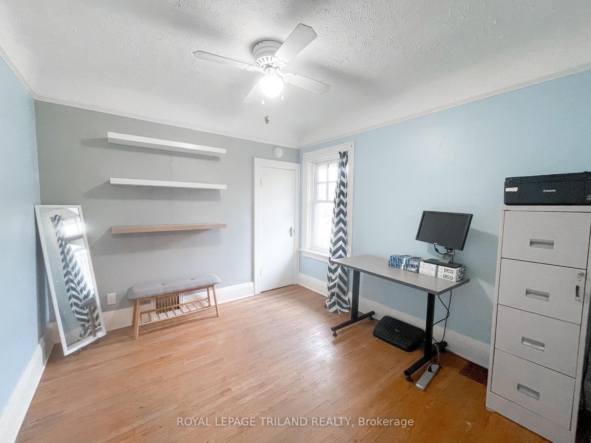 222 Edward Street photo 8