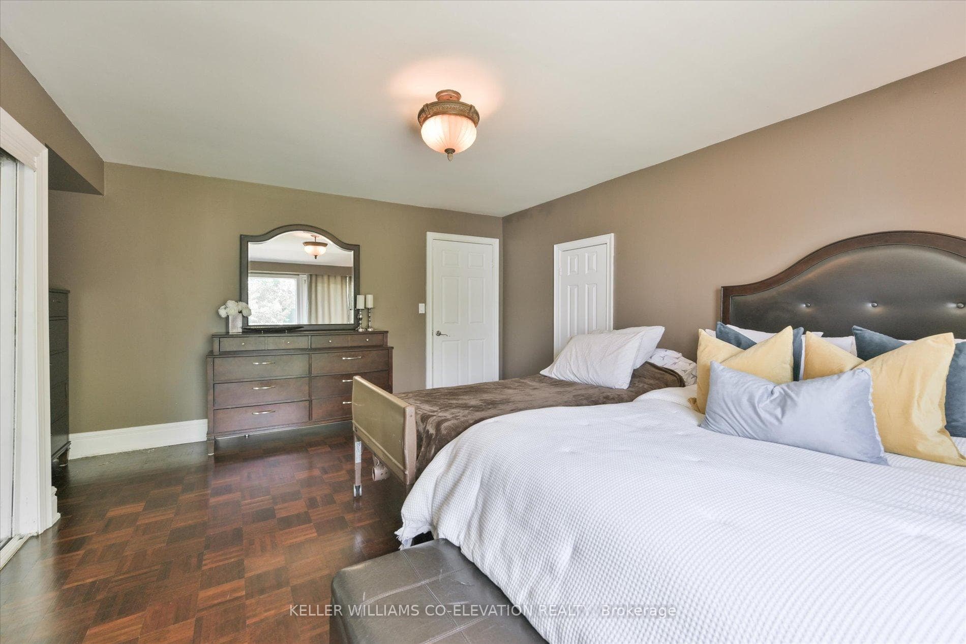 8 Boylen Street photo 17