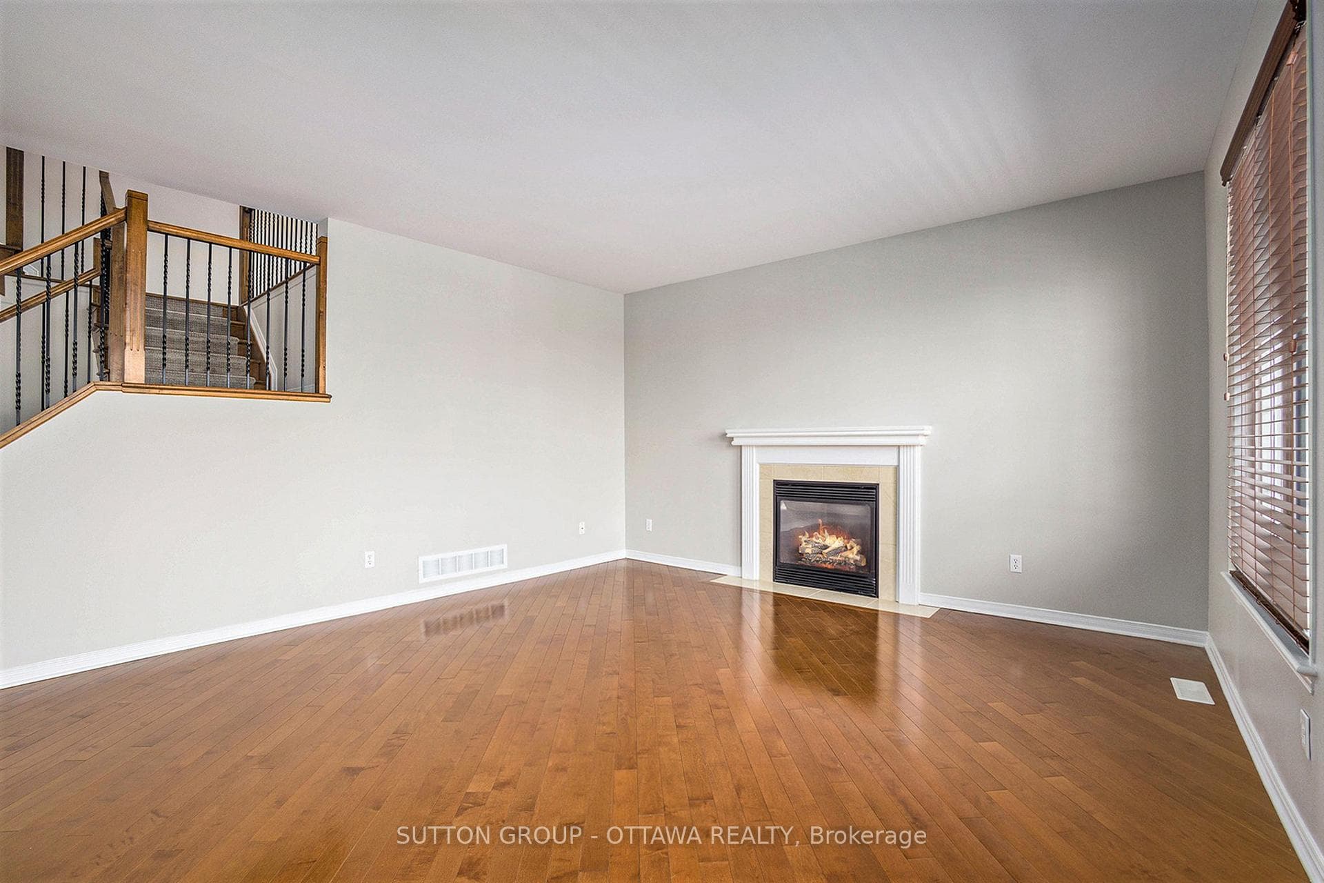 181 Windance Crescent photo 20