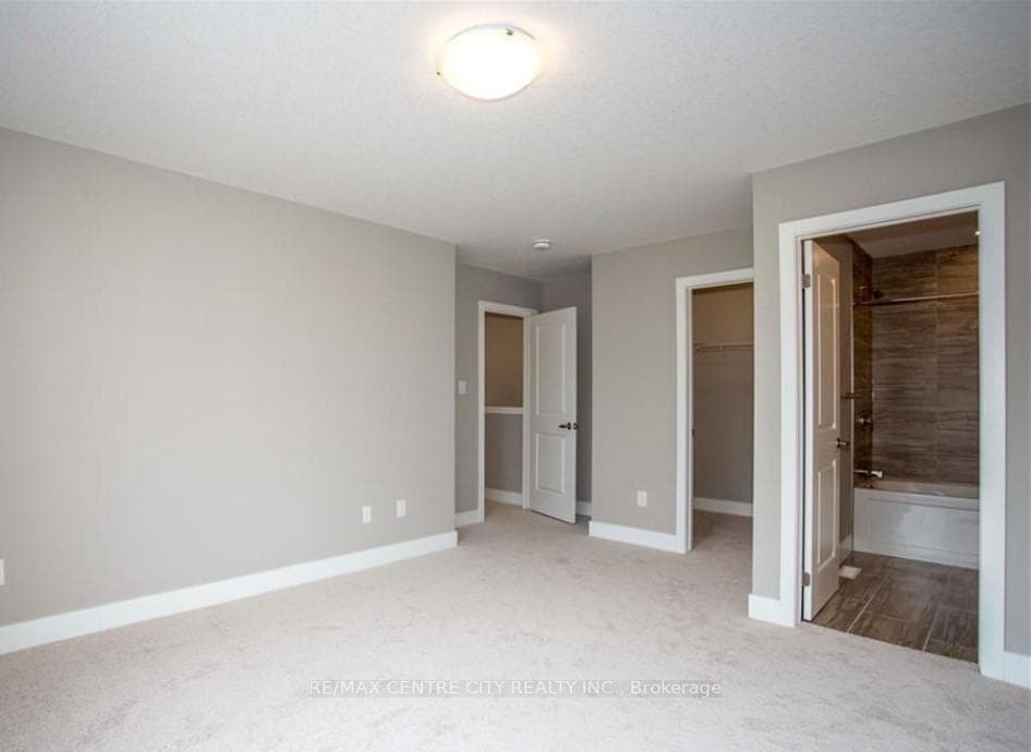 2070 Meadowgate Boulevard Unit 37 photo 14