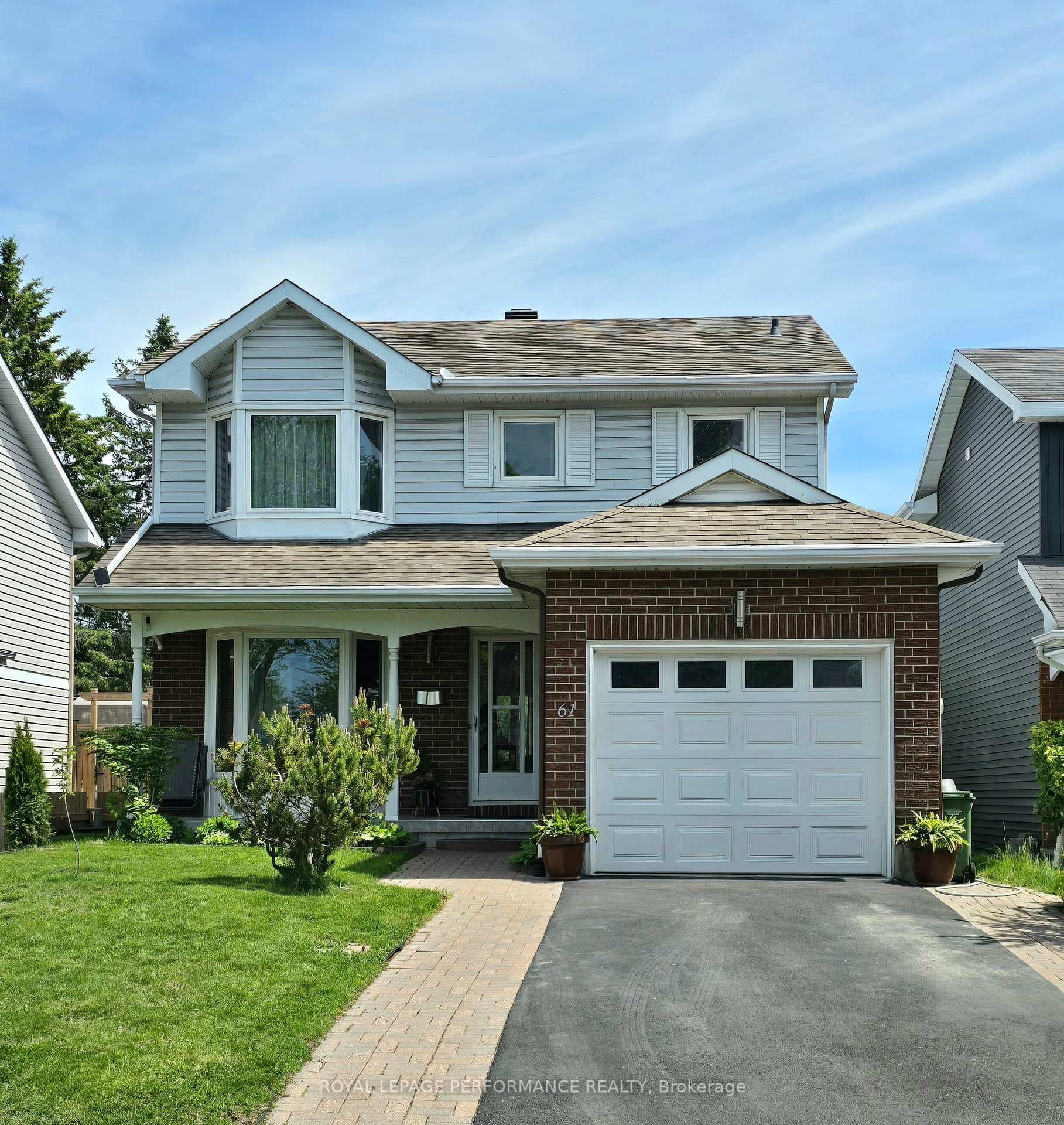 61 Hawley Crescent