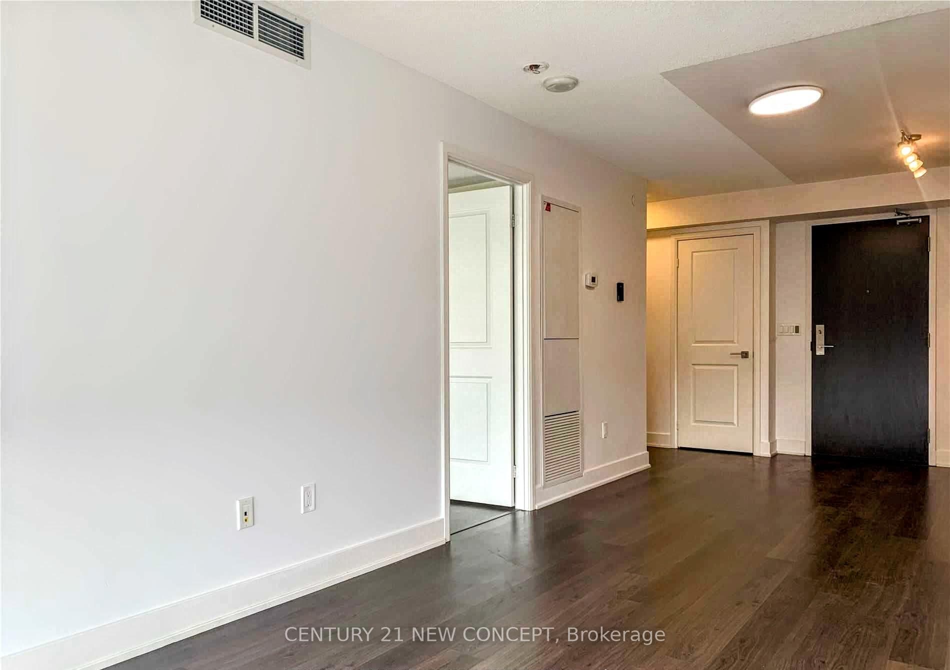 88 Sheppard Avenue Unit 1111 photo 4
