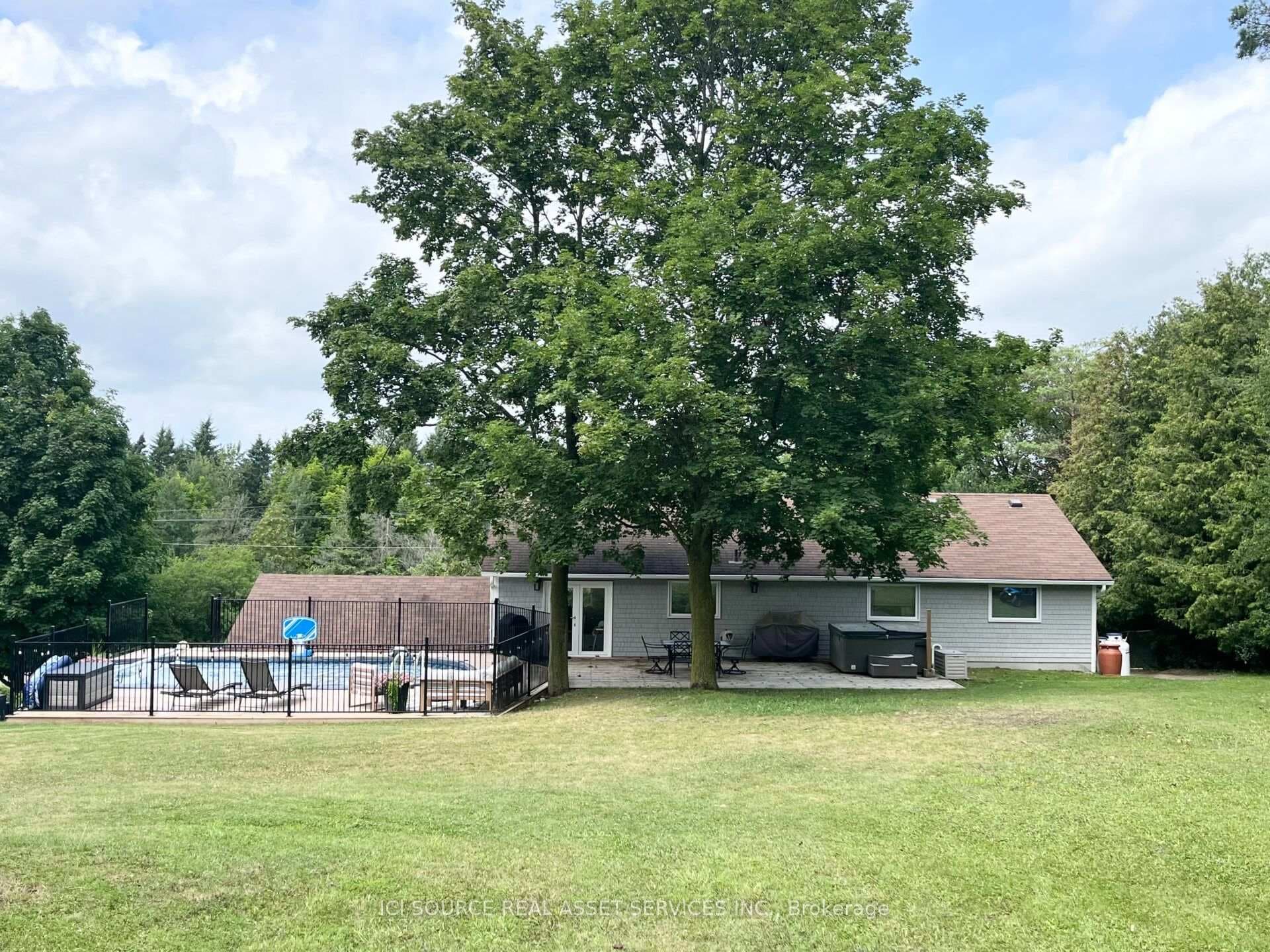 689 Ravenshoe Road photo 23