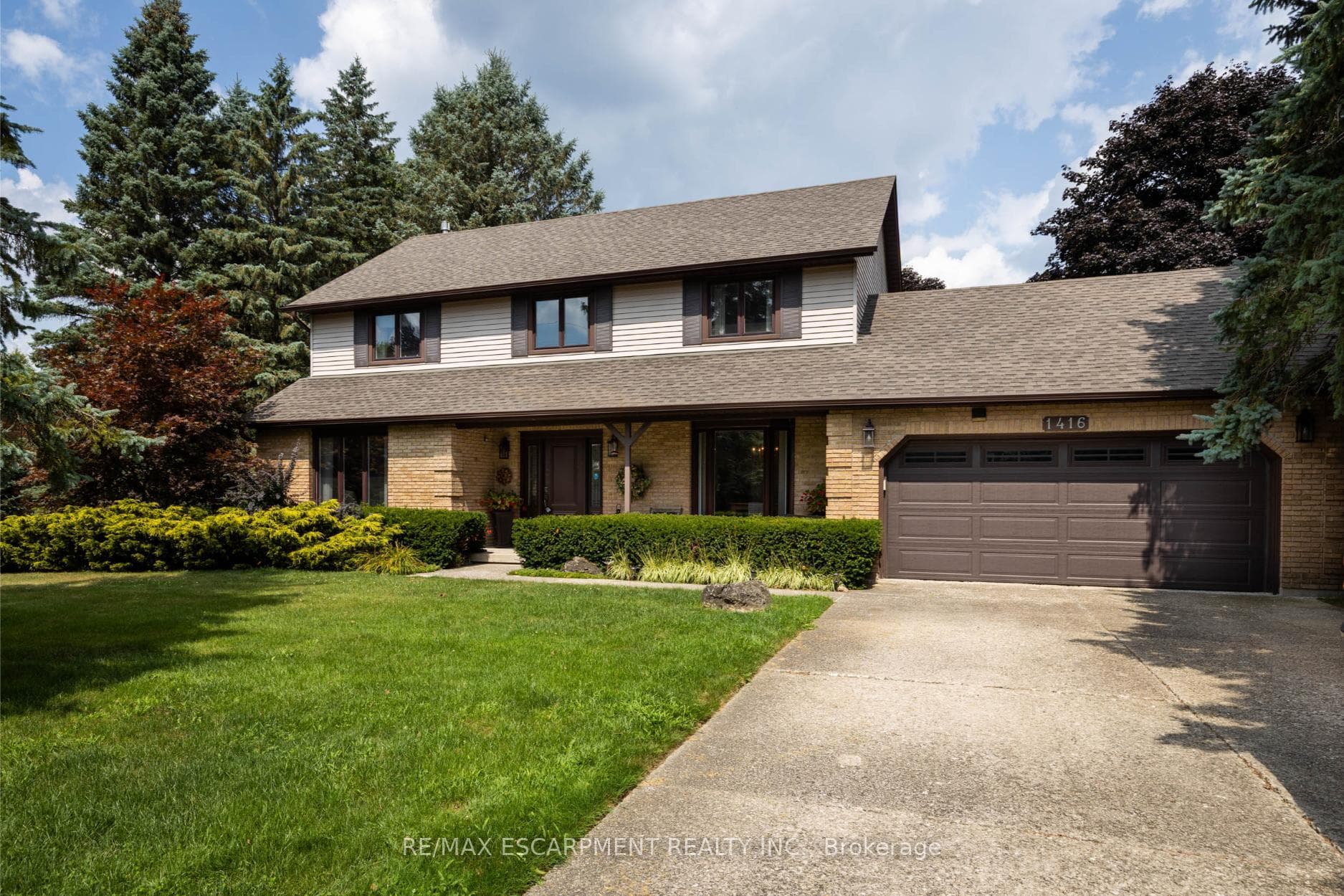 1416 Progreston Road photo 2