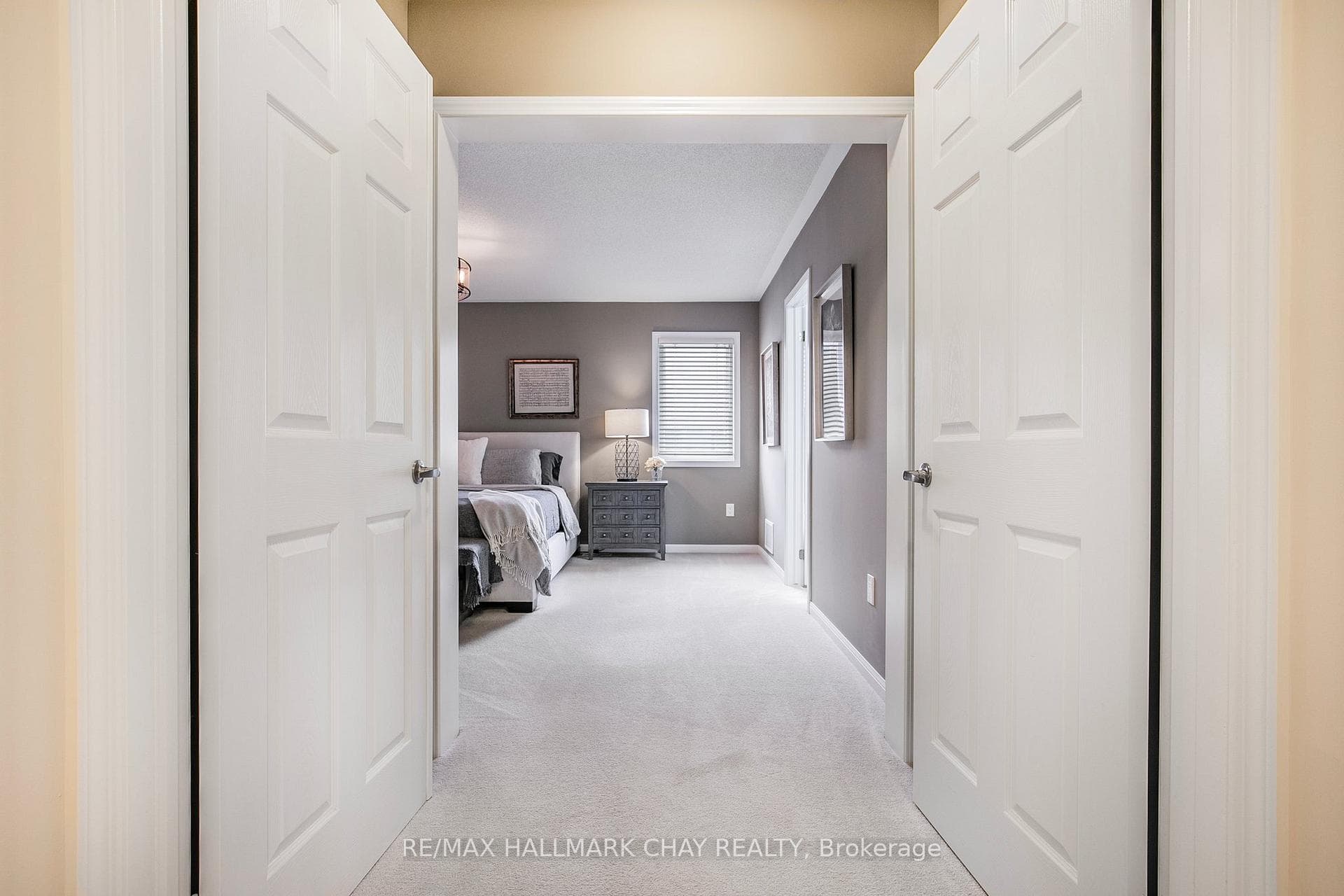 325 Cheryl Mews Boulevard photo 15