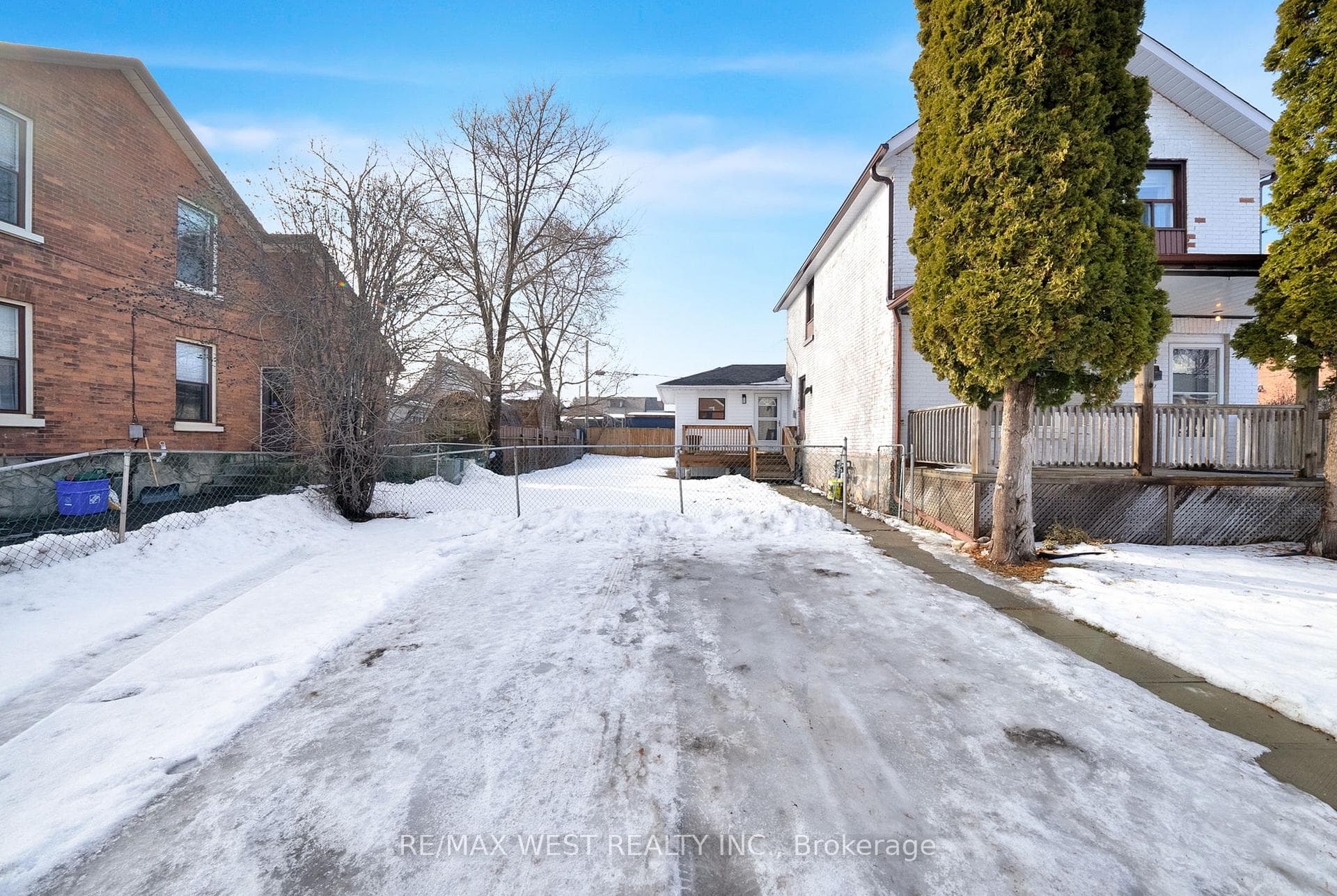 164 Albert Street photo 33