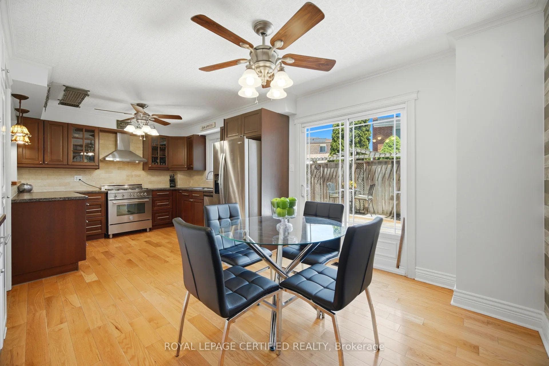 20 Burnley Place photo 17