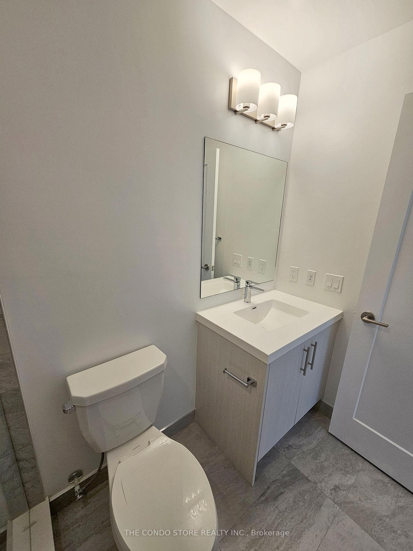 286 Main Street Unit 206 photo 18