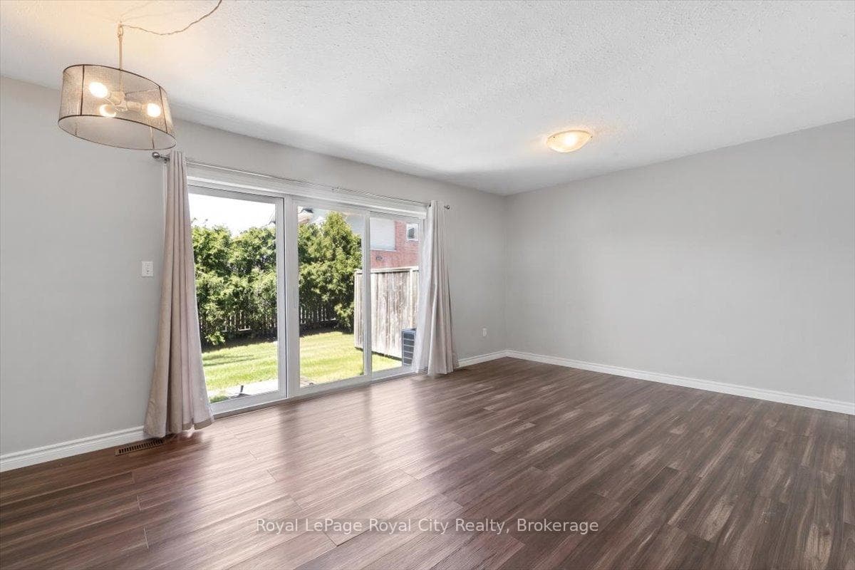 1498 Gordon Street Unit 25 photo 10