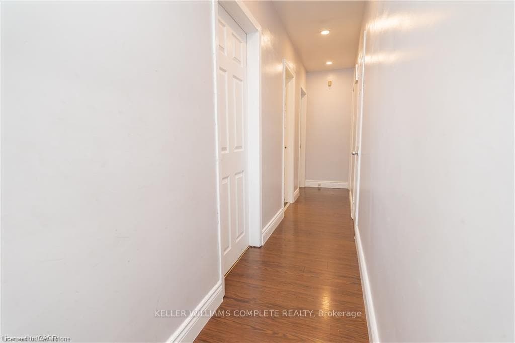 574 UPPER SHERMAN Avenue photo 13