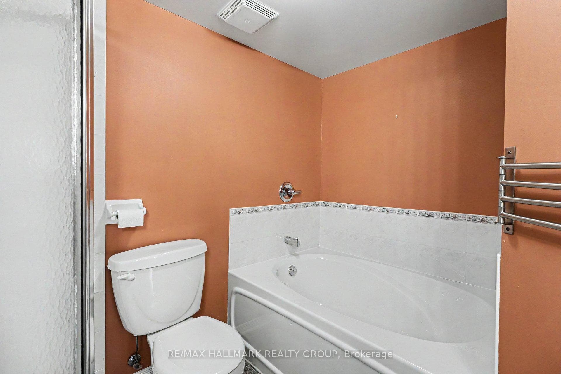 4429 Harper Avenue photo 18