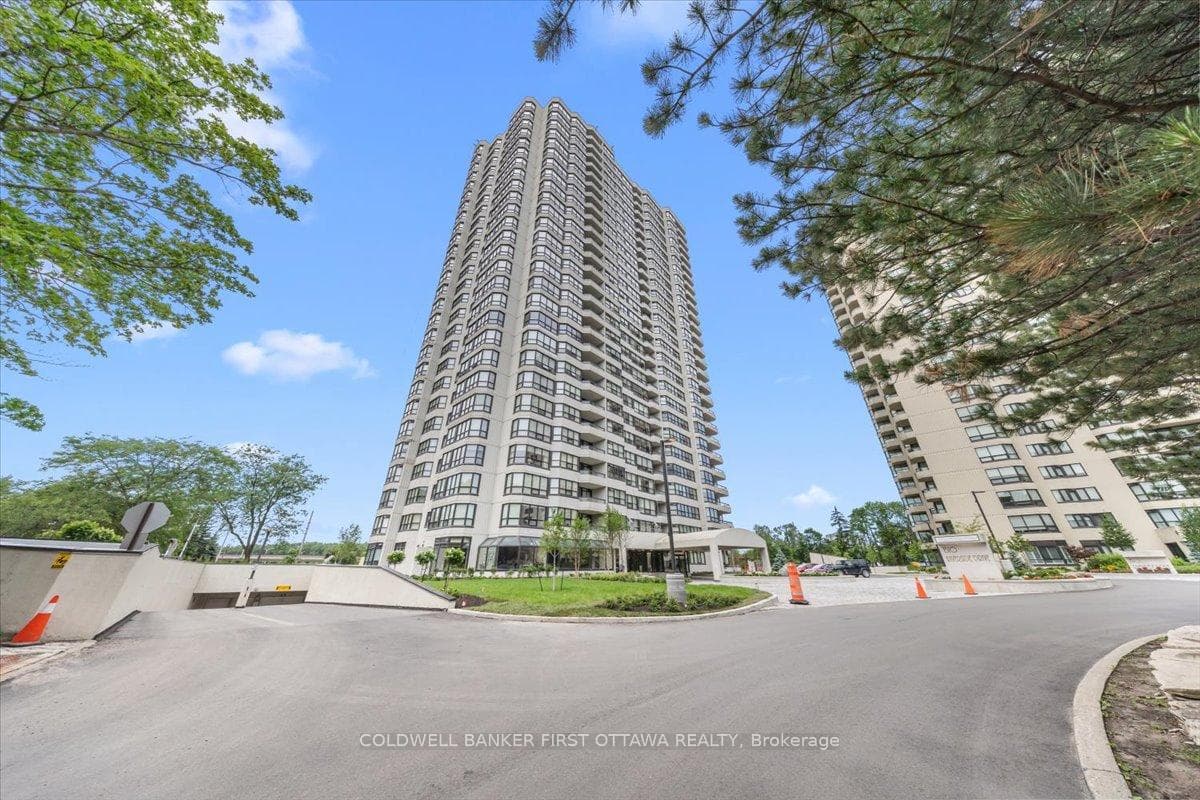 1510 Riverside Drive Unit 606 photo 1