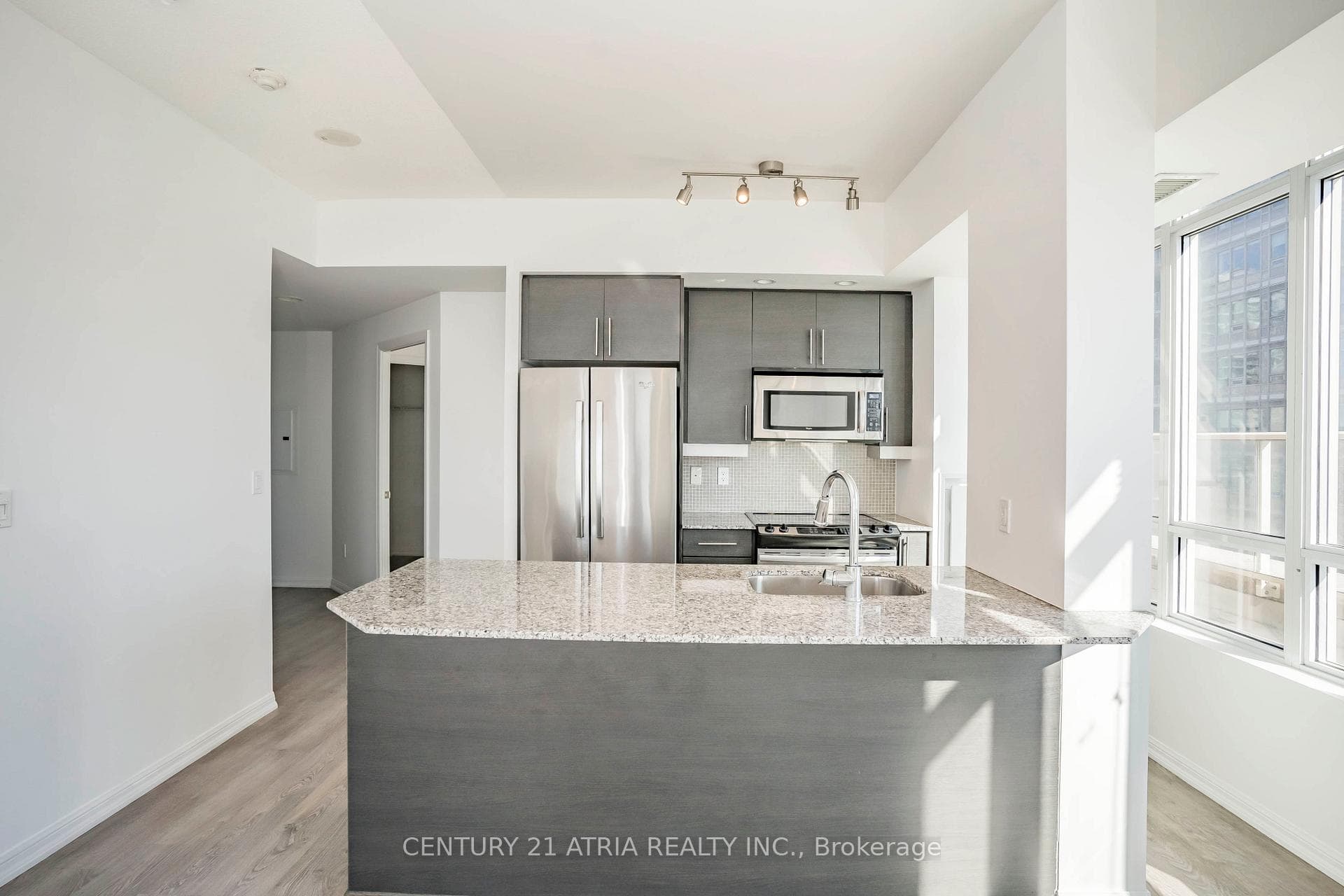 65 East Liberty Street Unit 1102 photo 8
