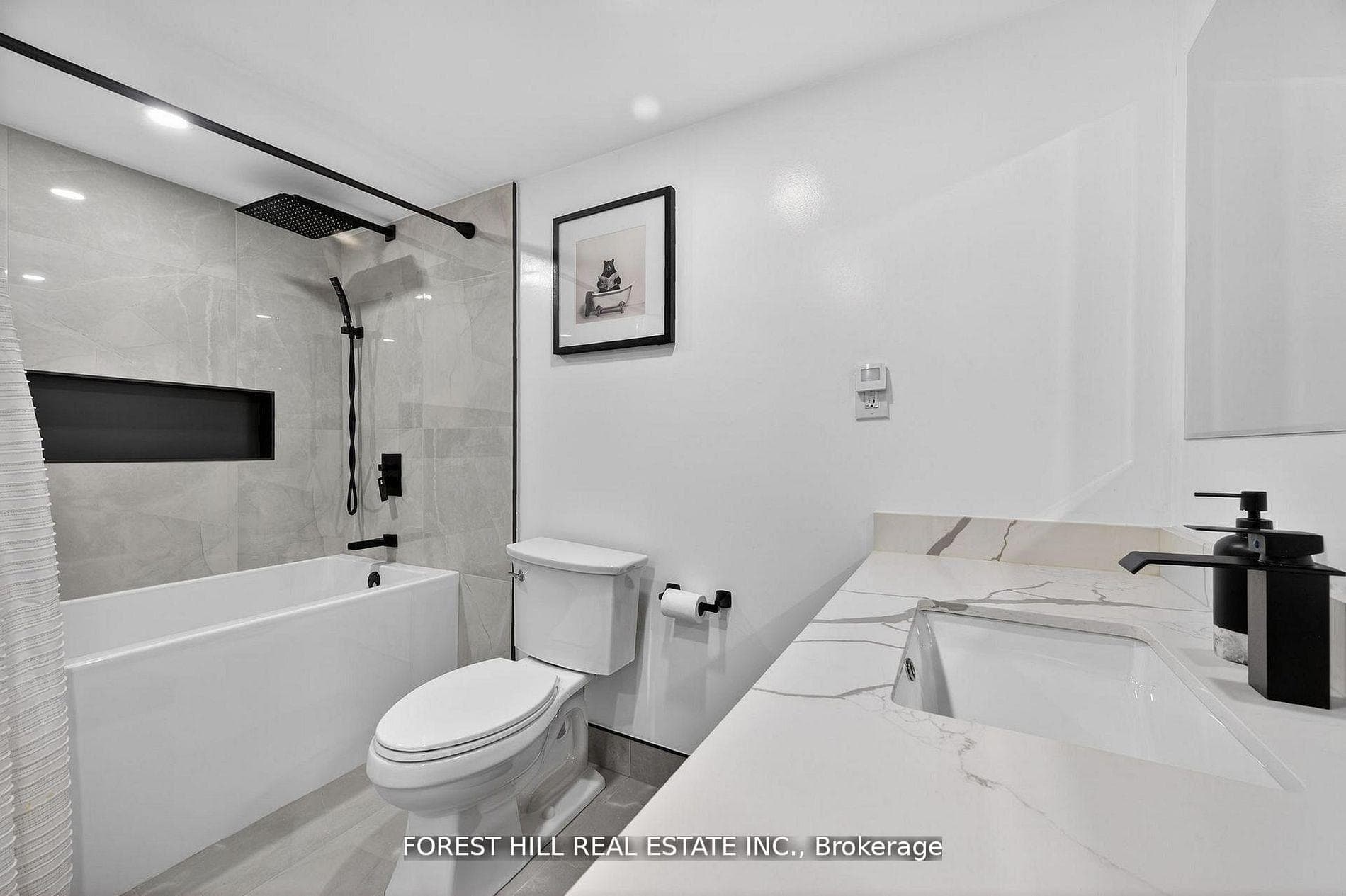 4 Holman Crescent photo 20