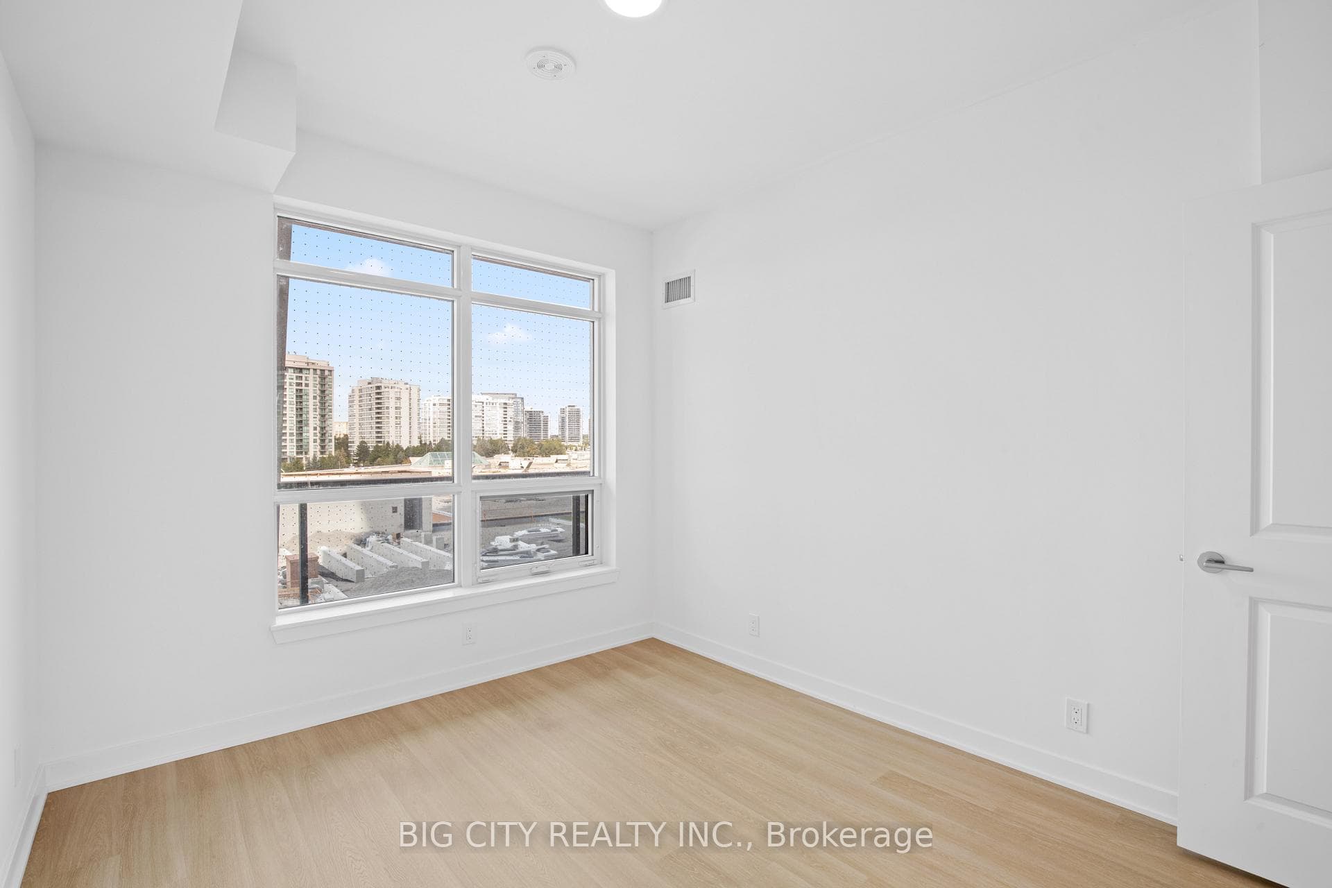 30 Upper Mall Way Unit 317A photo 20