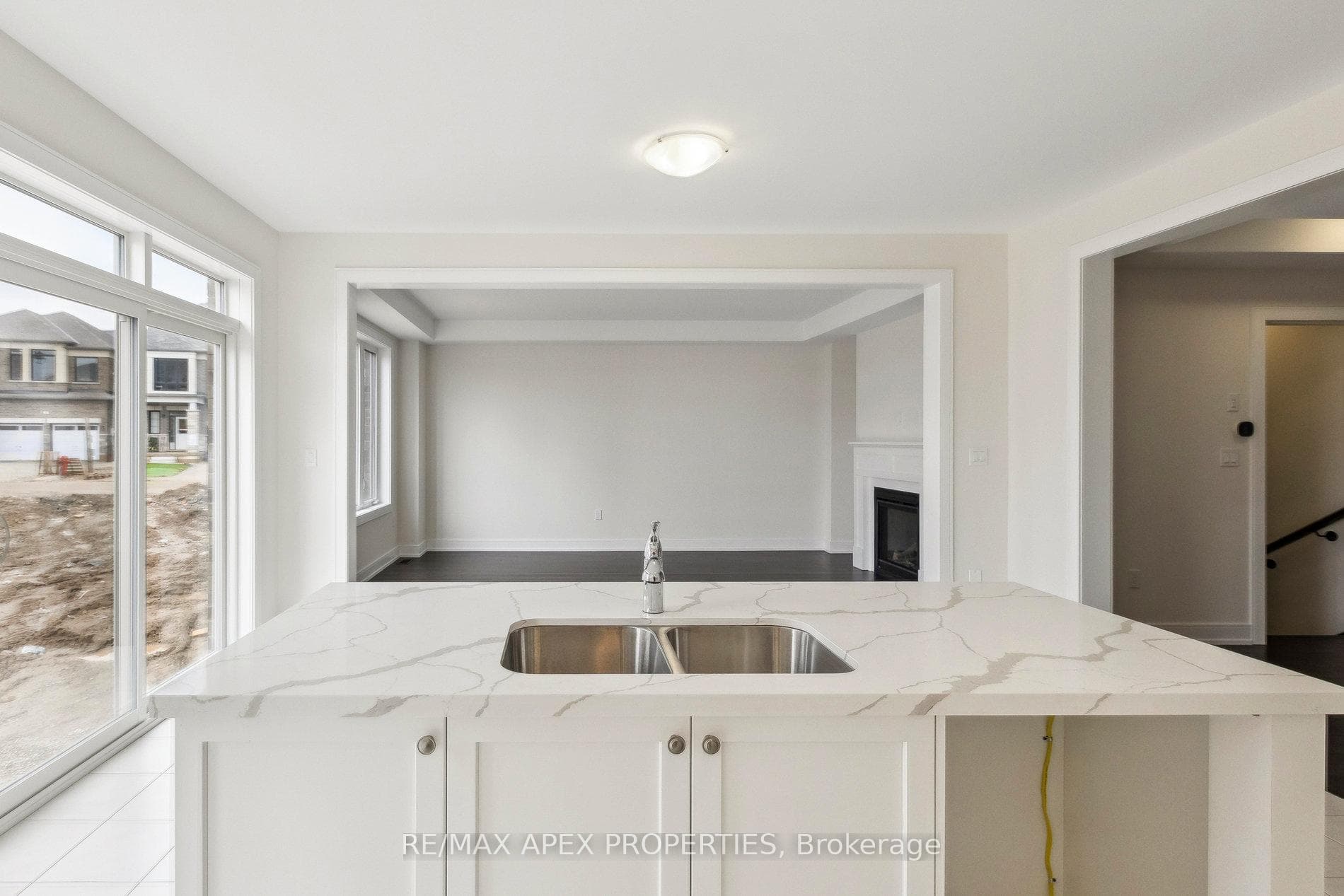 51 Henshaw Drive photo 21