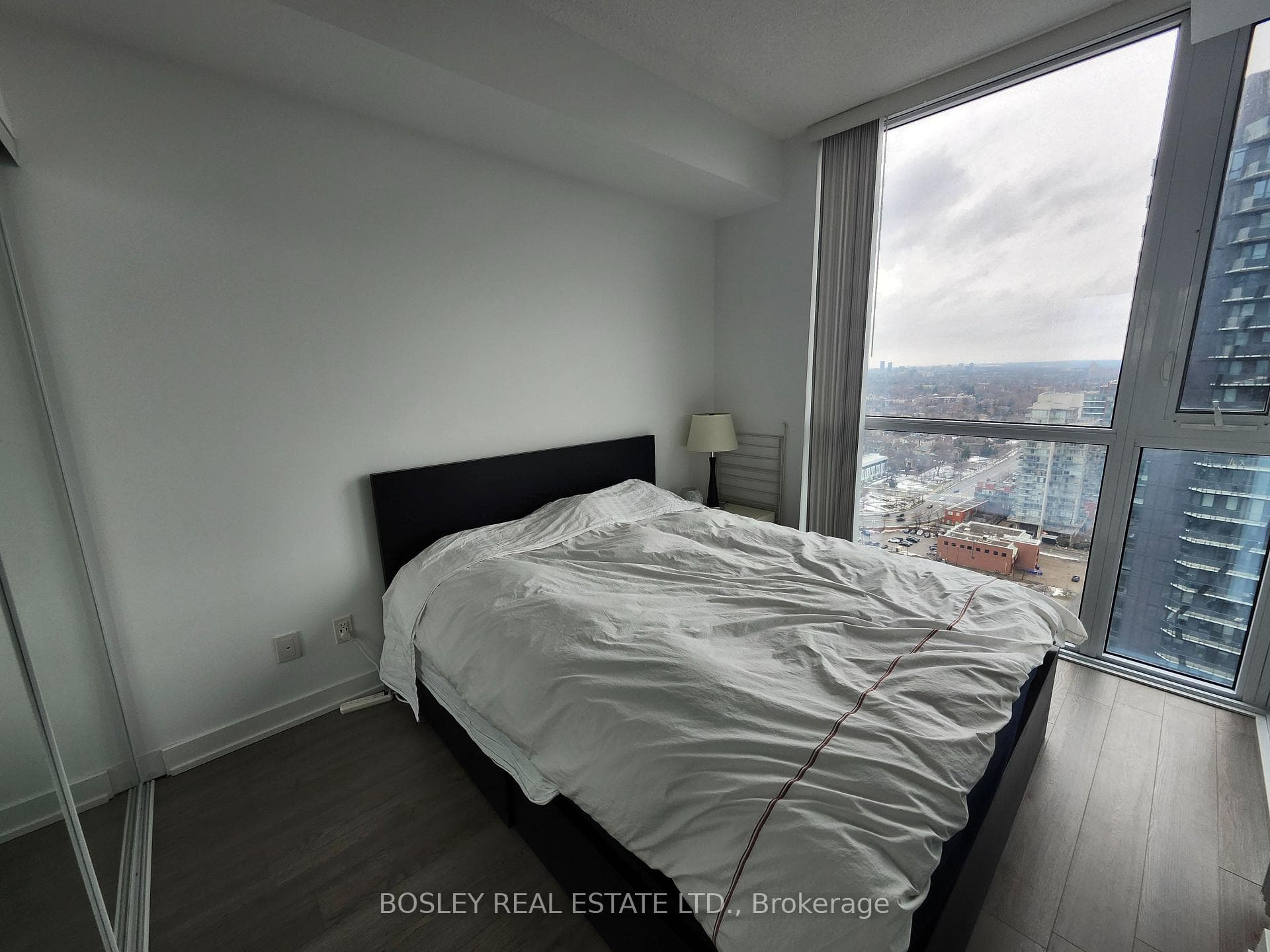 5180 Yonge Street Unit 2302 photo 8