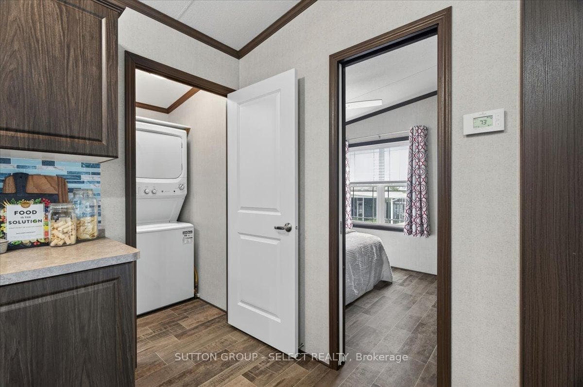 8685 Rock Glen Road Unit 415 photo 16