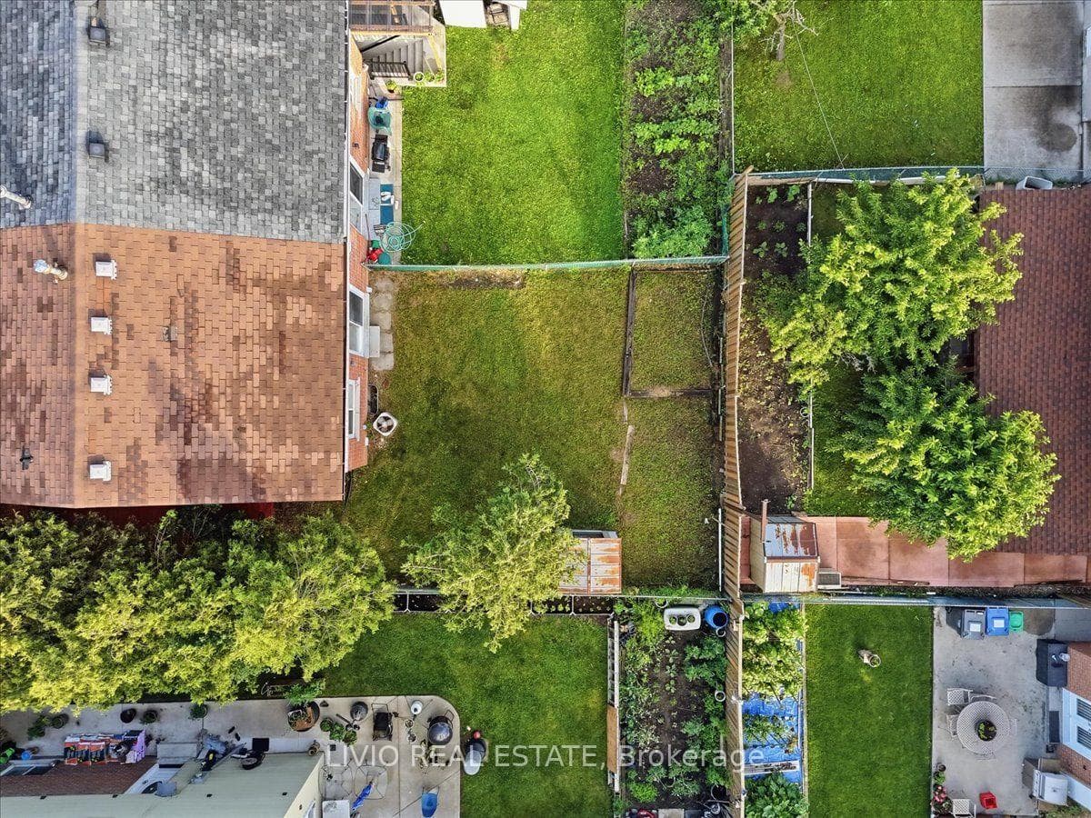 4002 Brandon Gate Drive photo 37