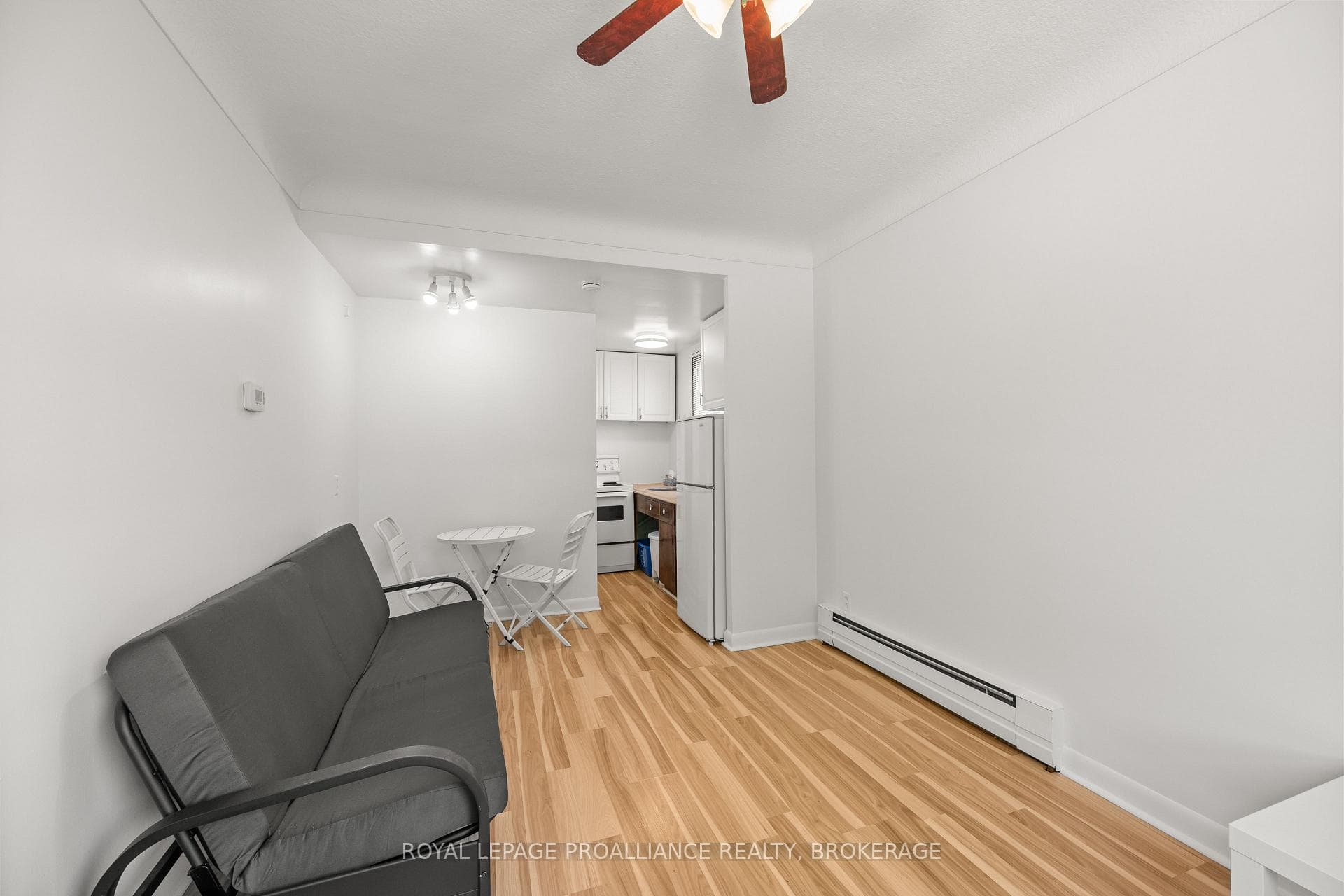 176 Nelson Street photo 5