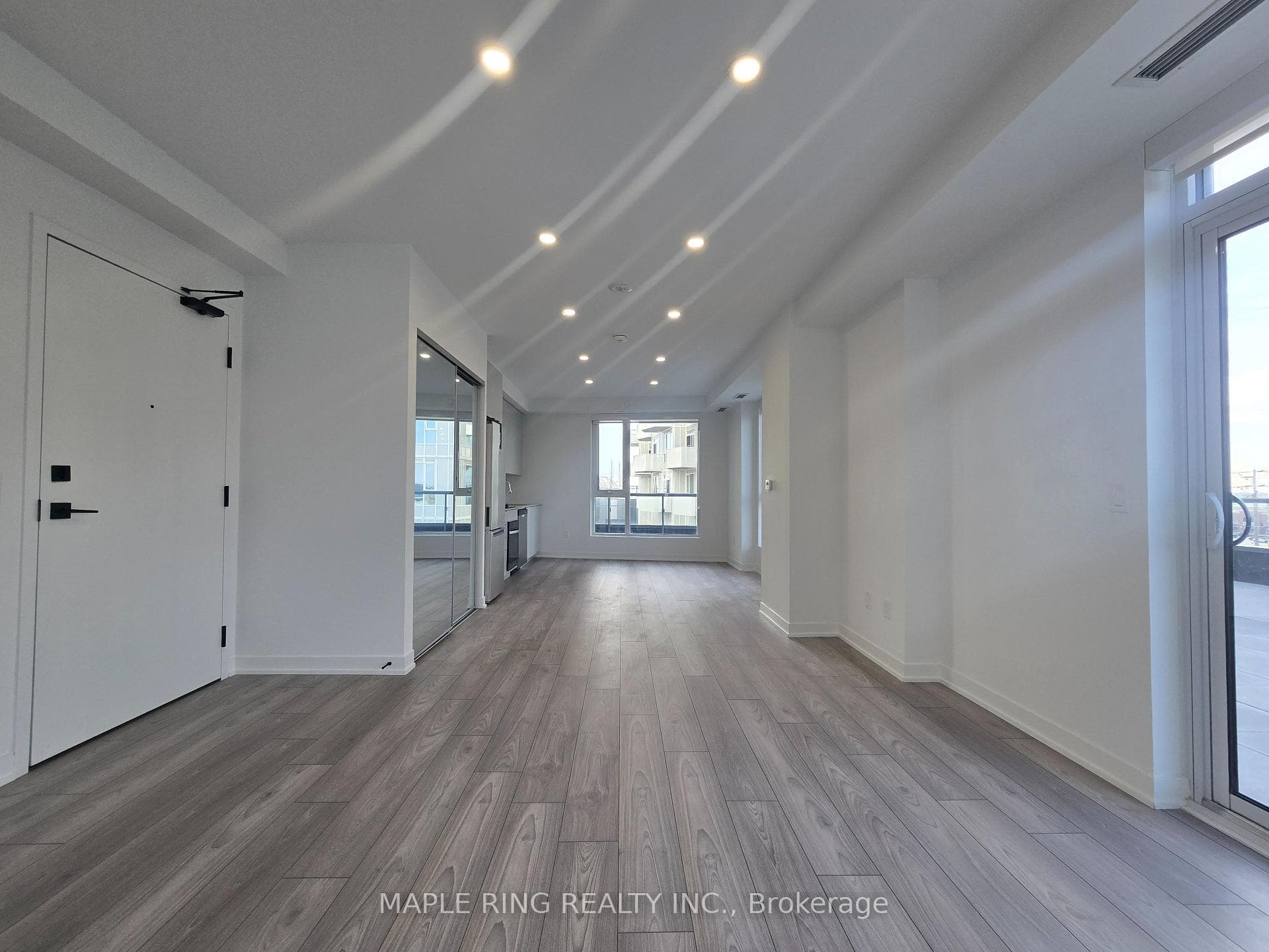 474 Caldari Road Unit 506 photo 2