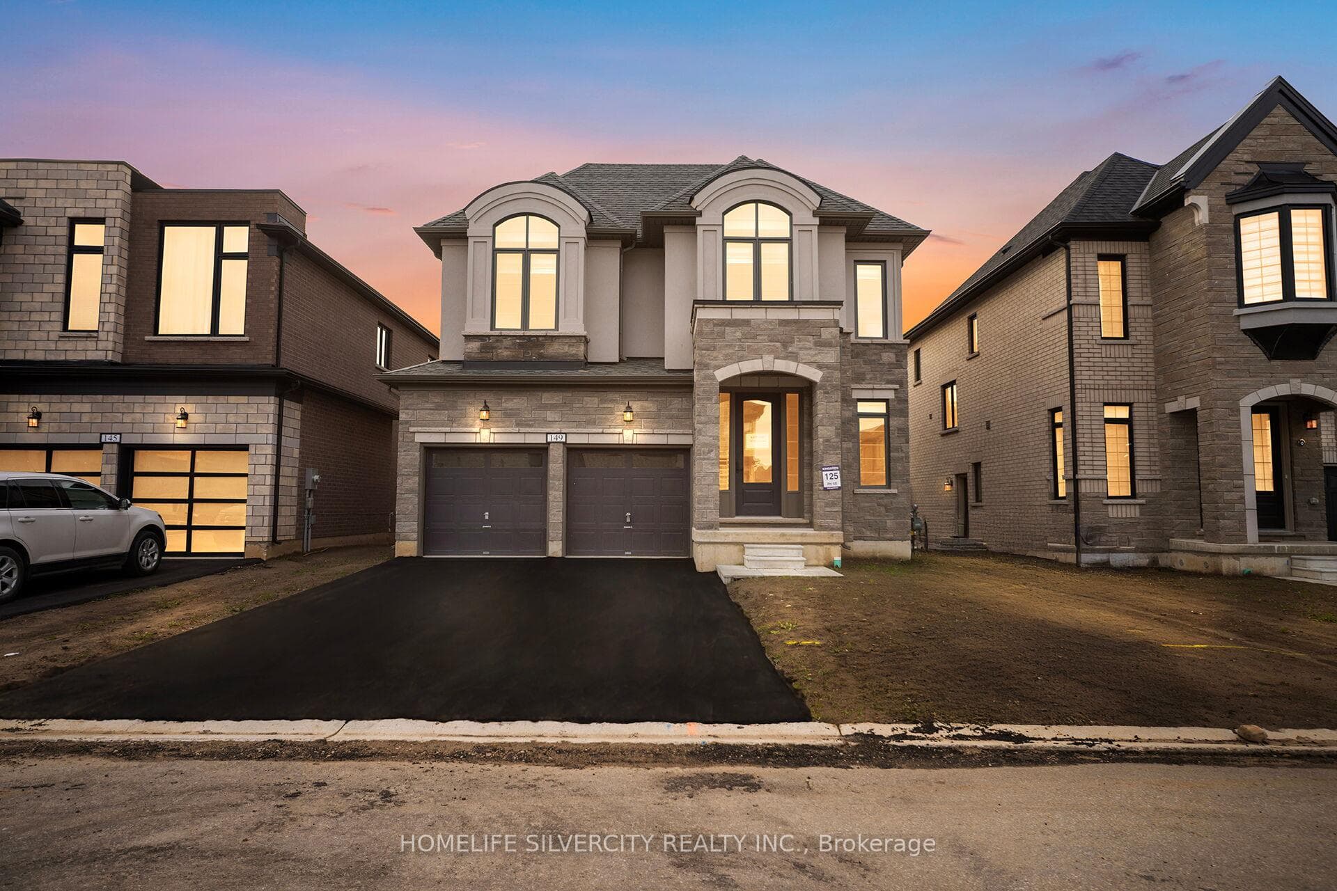 149 Harwood Avenue photo 1