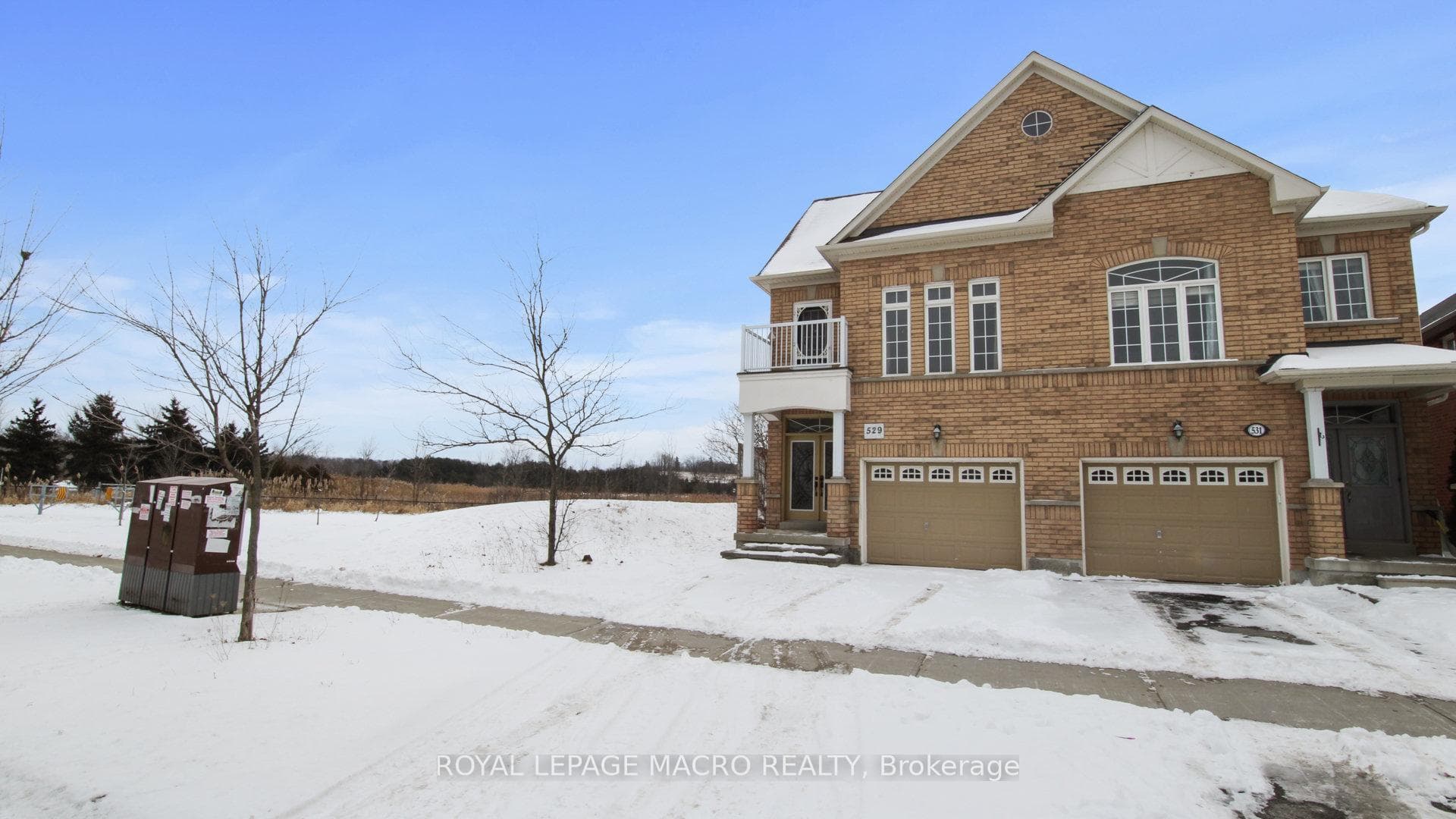 529 Reeves Way Boulevard photo 2