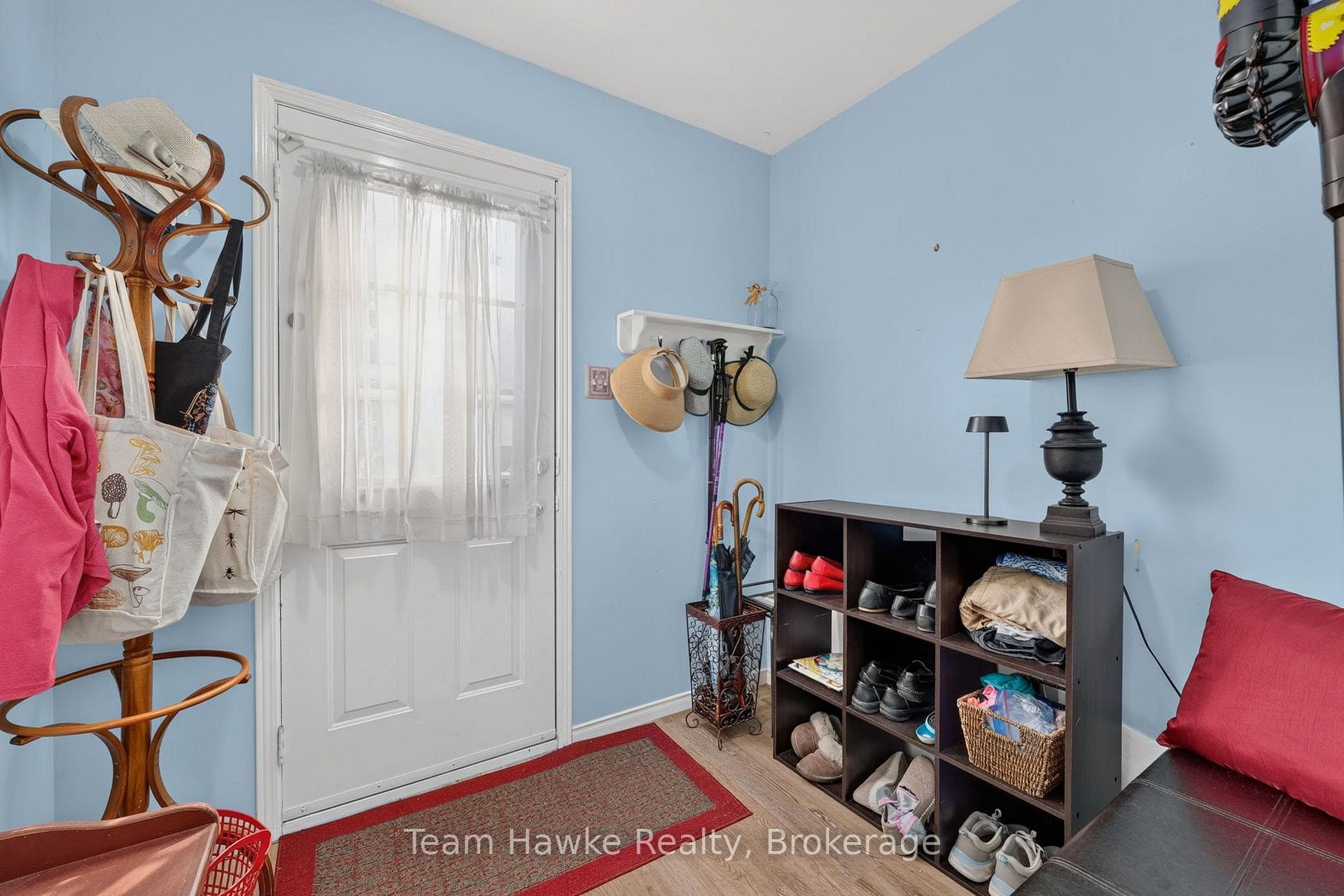 255 Hanly Street photo 17