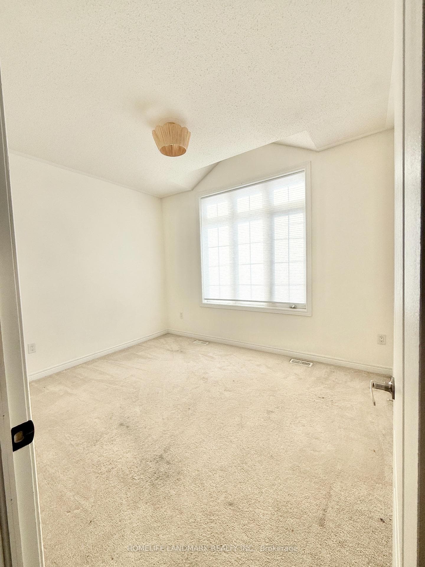328 Roy Harper Avenue photo 12