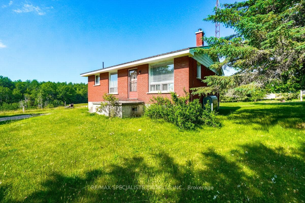 938198 Airport Road photo 15