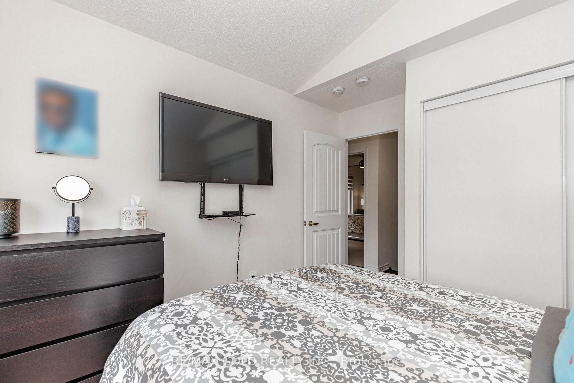 283 Casson Point photo 39