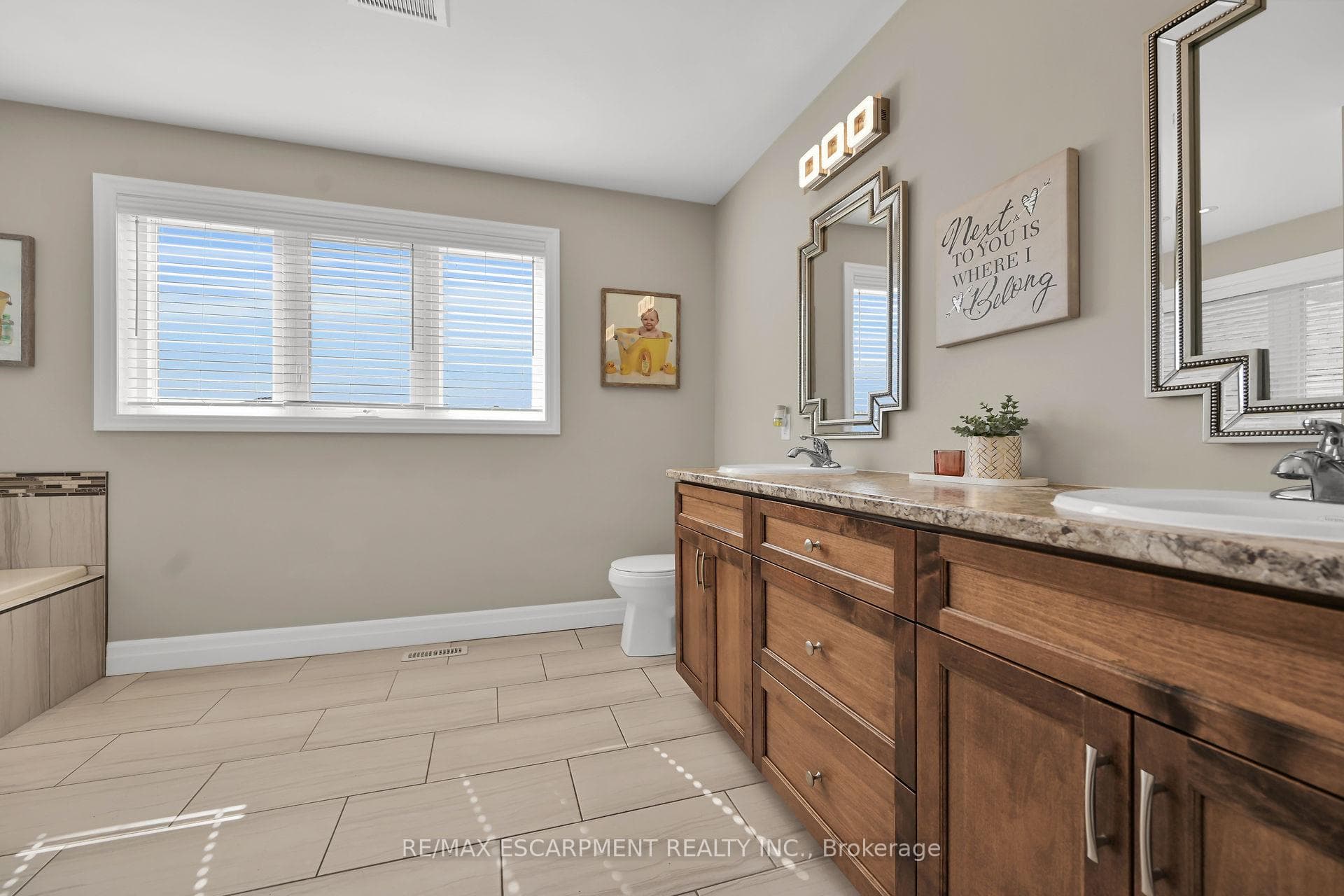 603 Hawthorne Place photo 24
