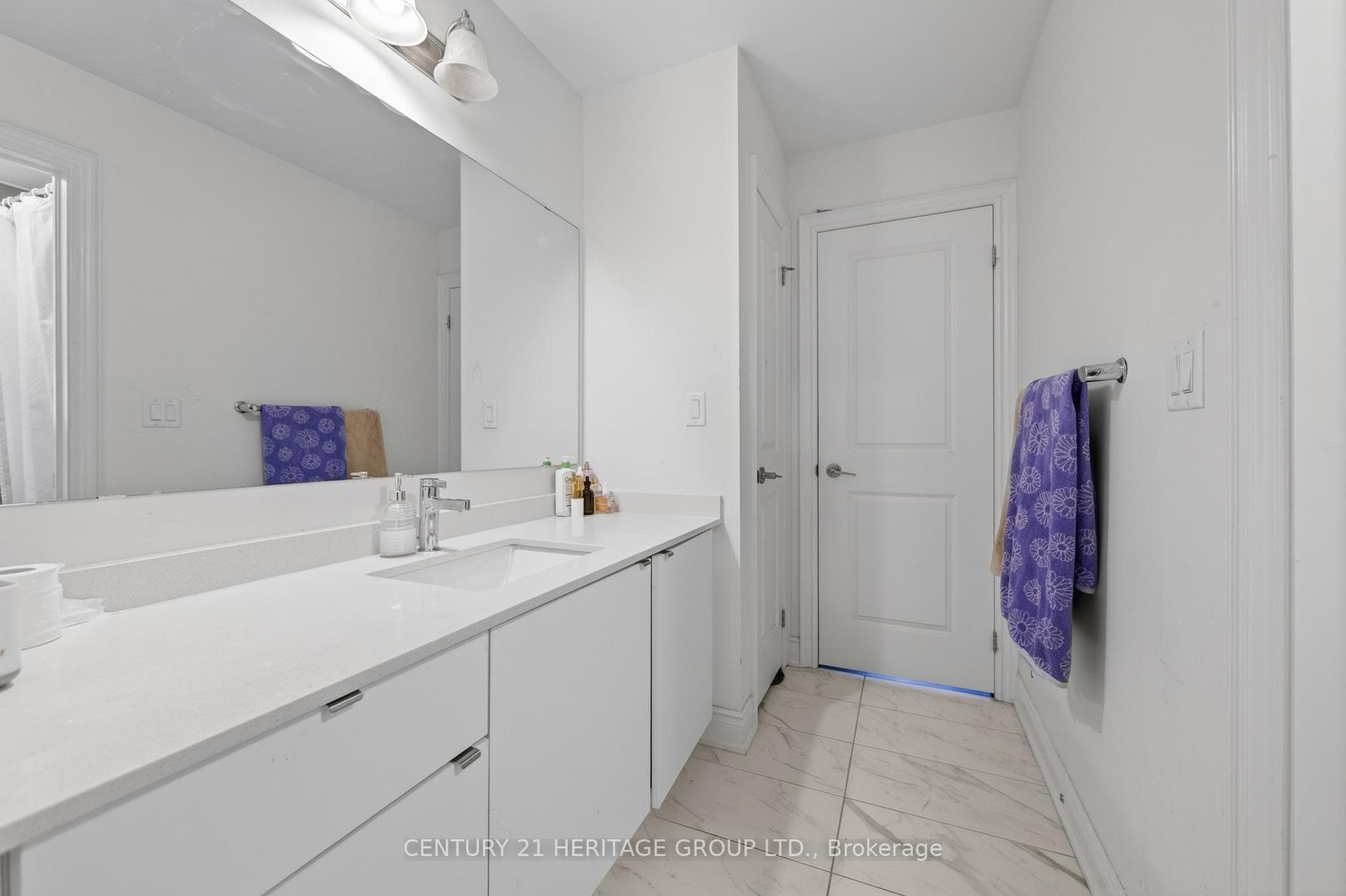 77 Montrose Boulevard photo 22