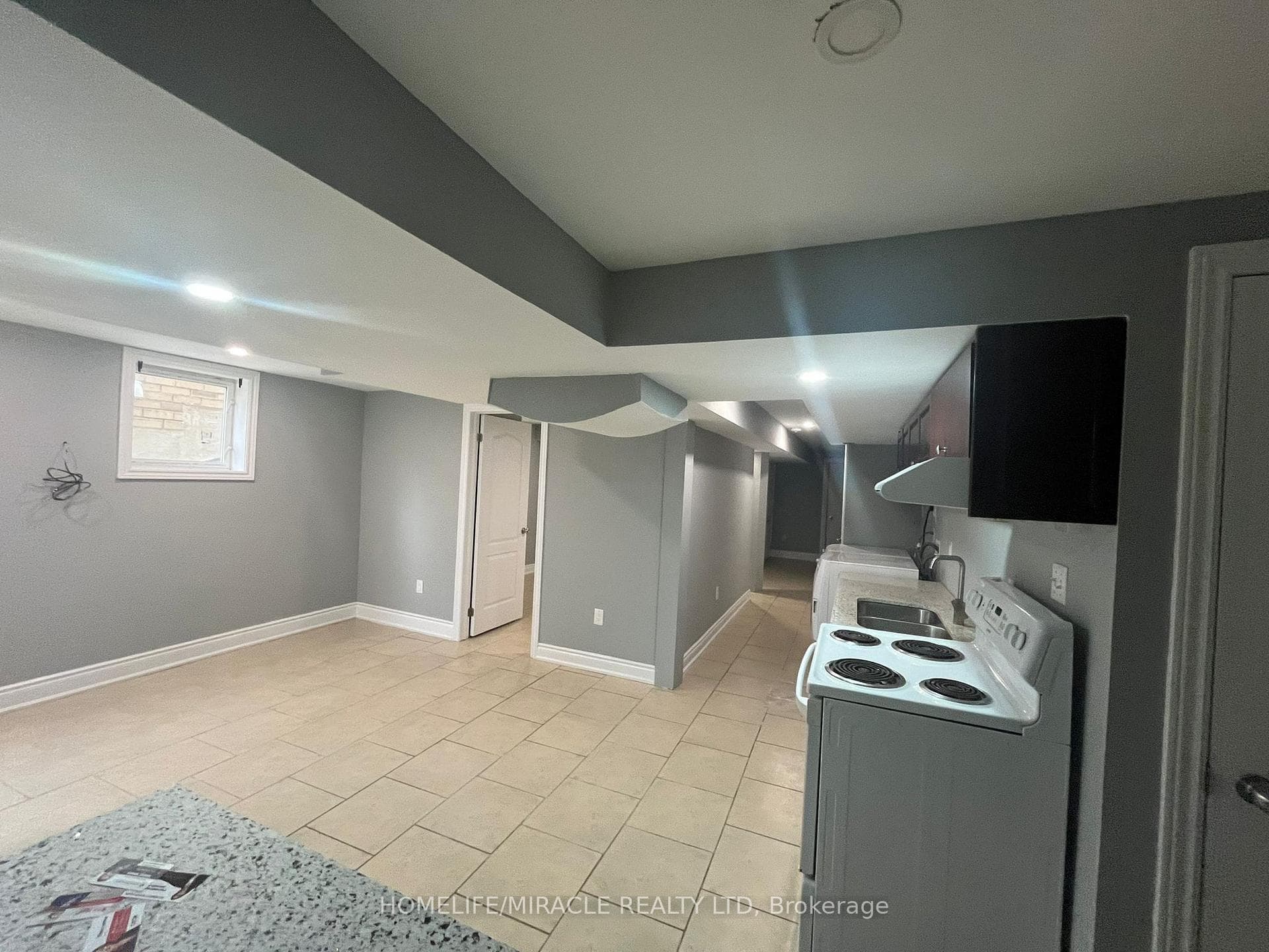6 Hibiscus Court Unit Bsmt photo 5