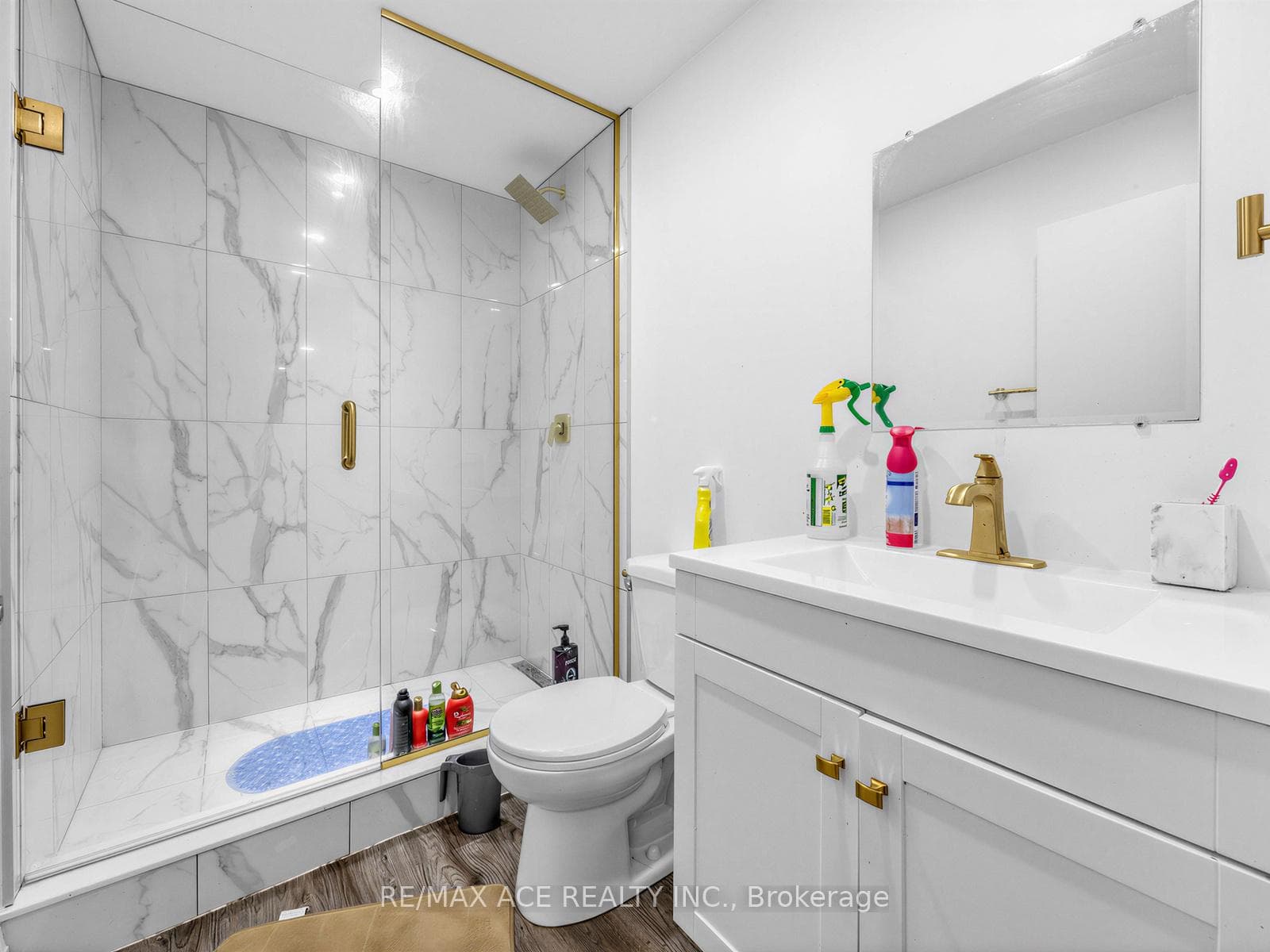 35 Turnerbury Avenue photo 27