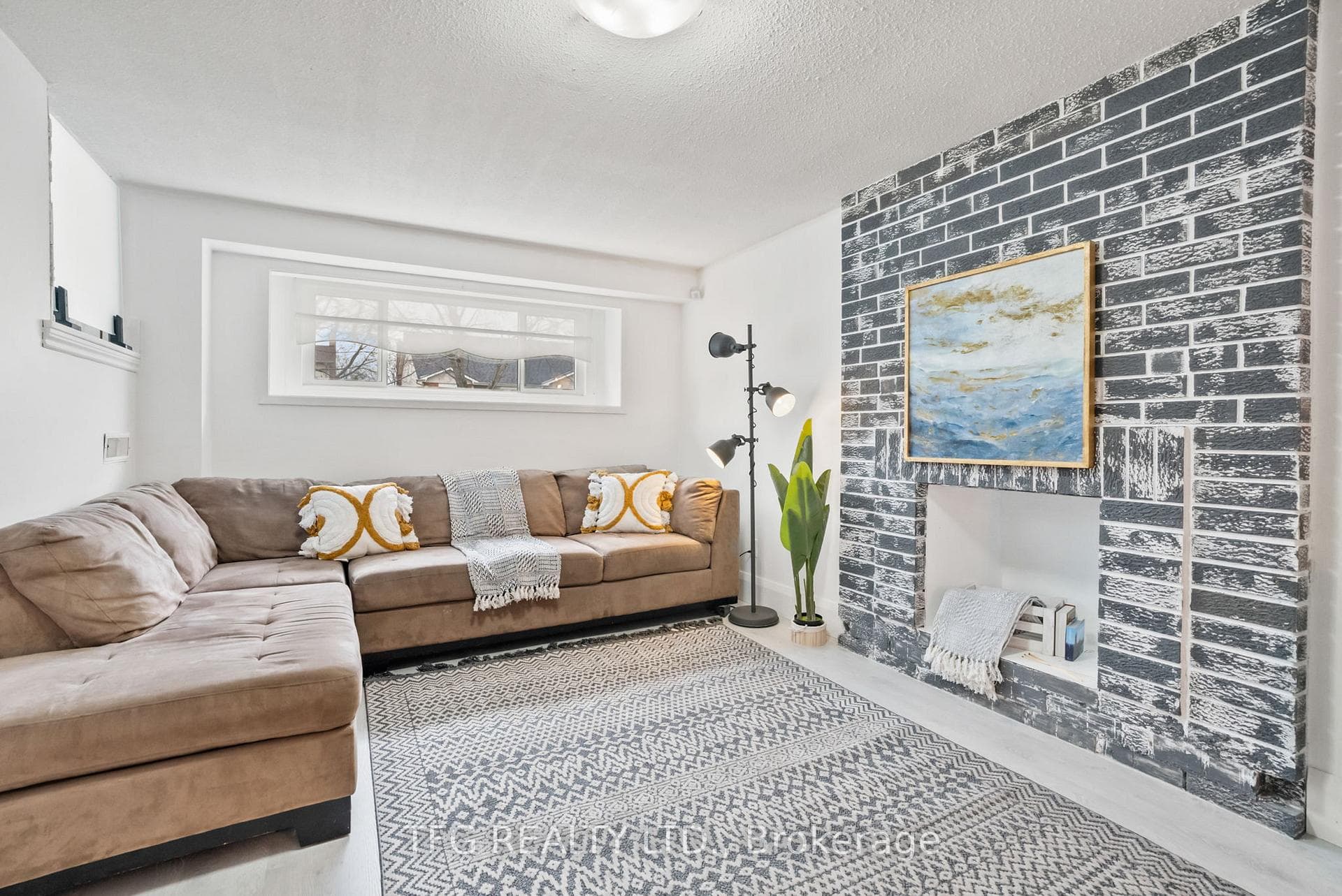 12 Mcgillivary Court photo 27