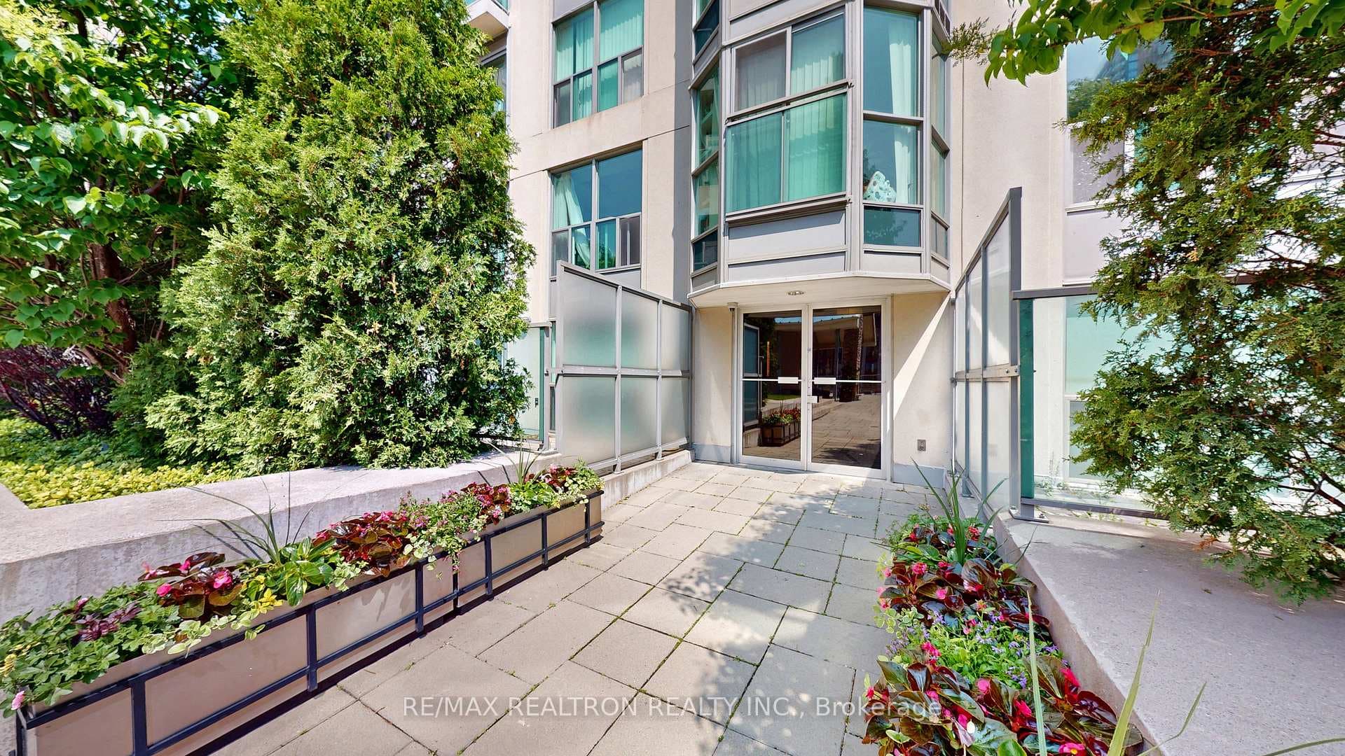 8 Park Road Unit PH3802 photo 35