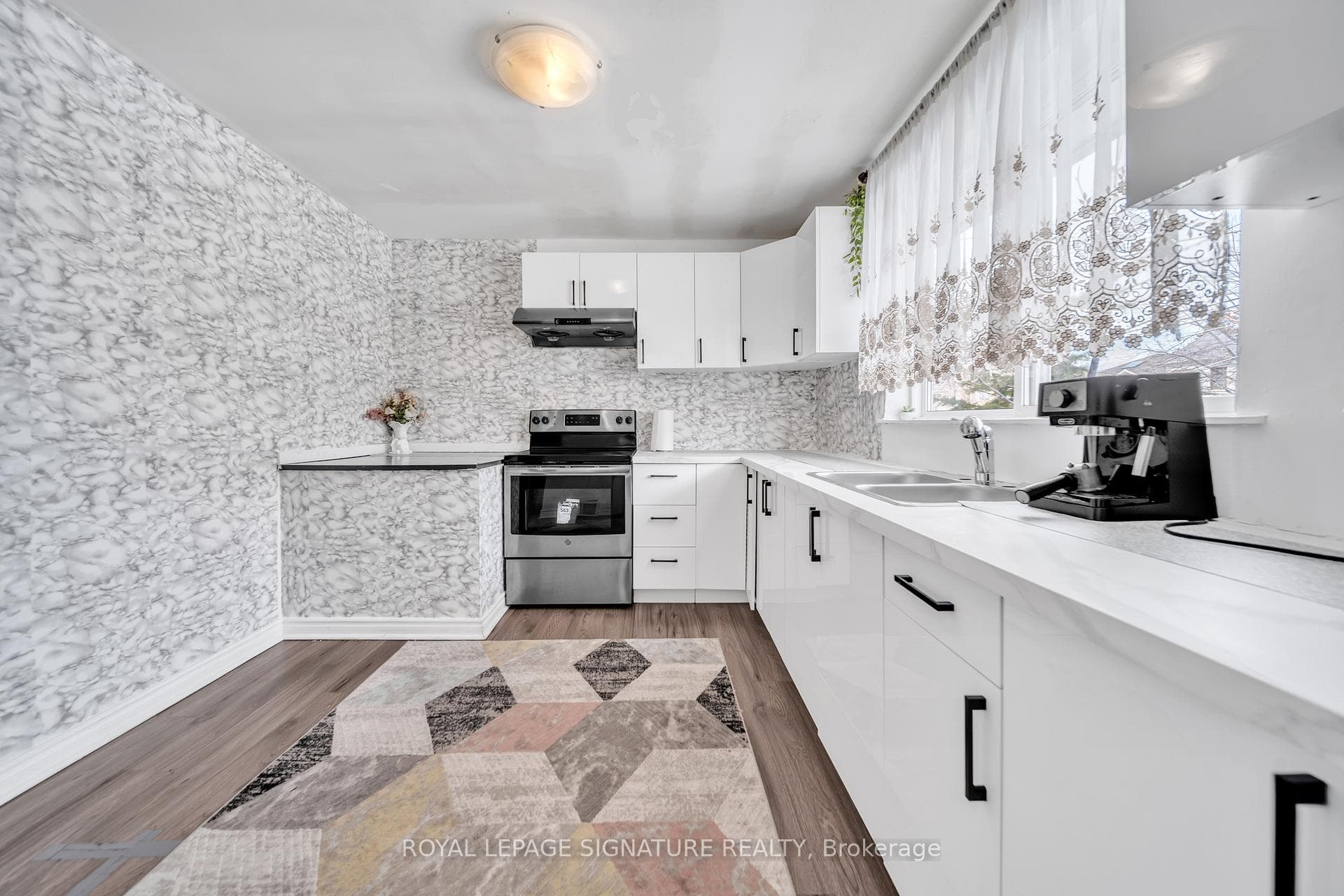 217 Moore Park Avenue photo 16