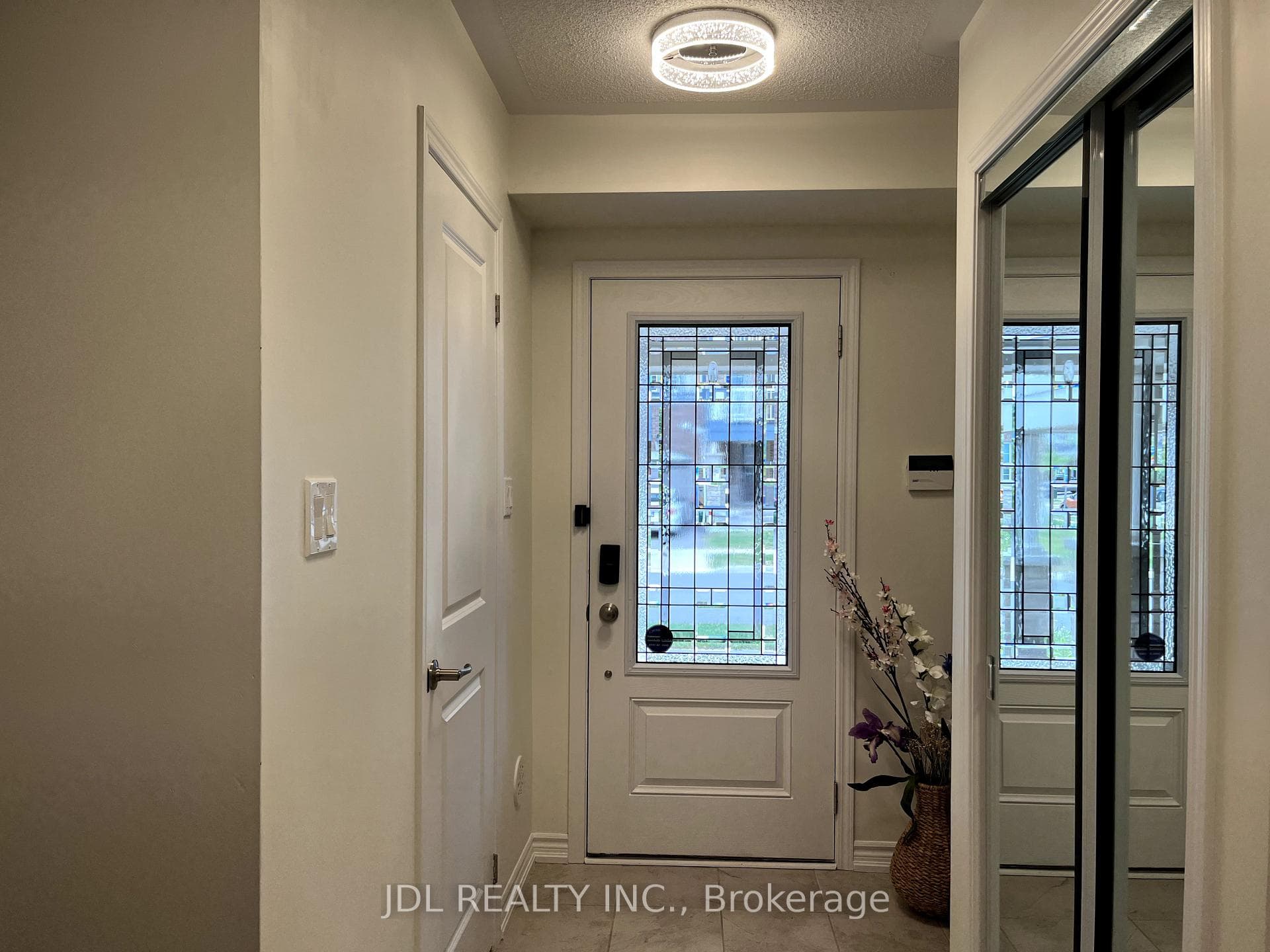 118 Christopher Road photo 2