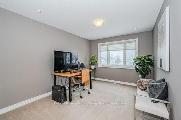 9 Wilkie Crescent photo 21