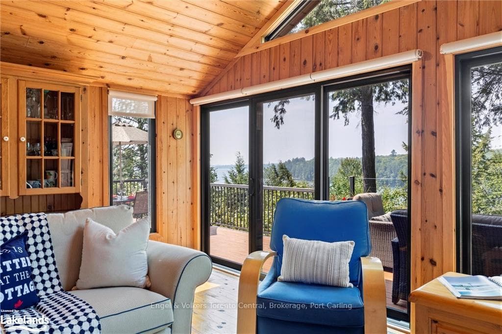 Mesmerizing views of the lake from inside too.