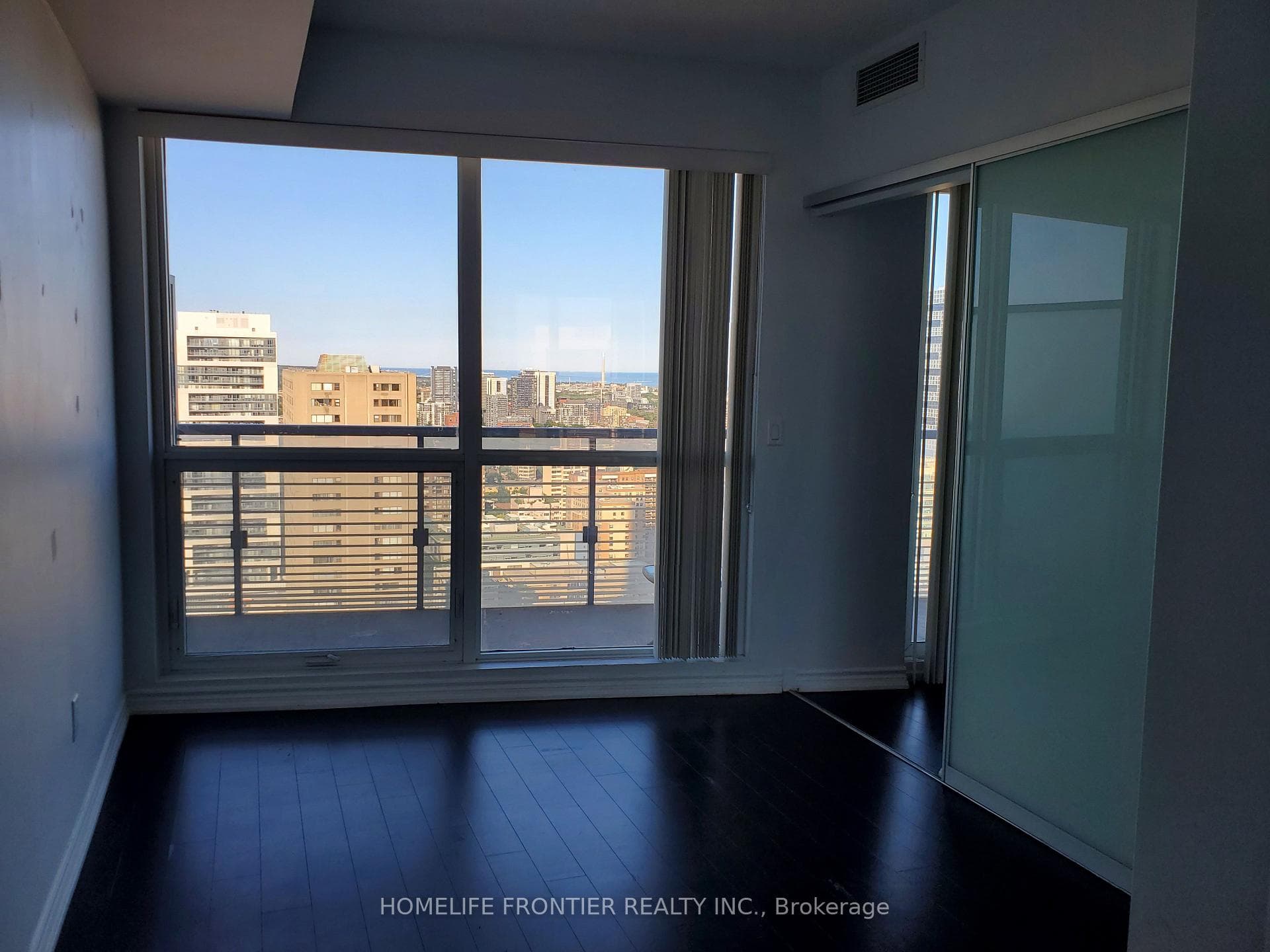386 Yonge Street Unit 3004 photo 8